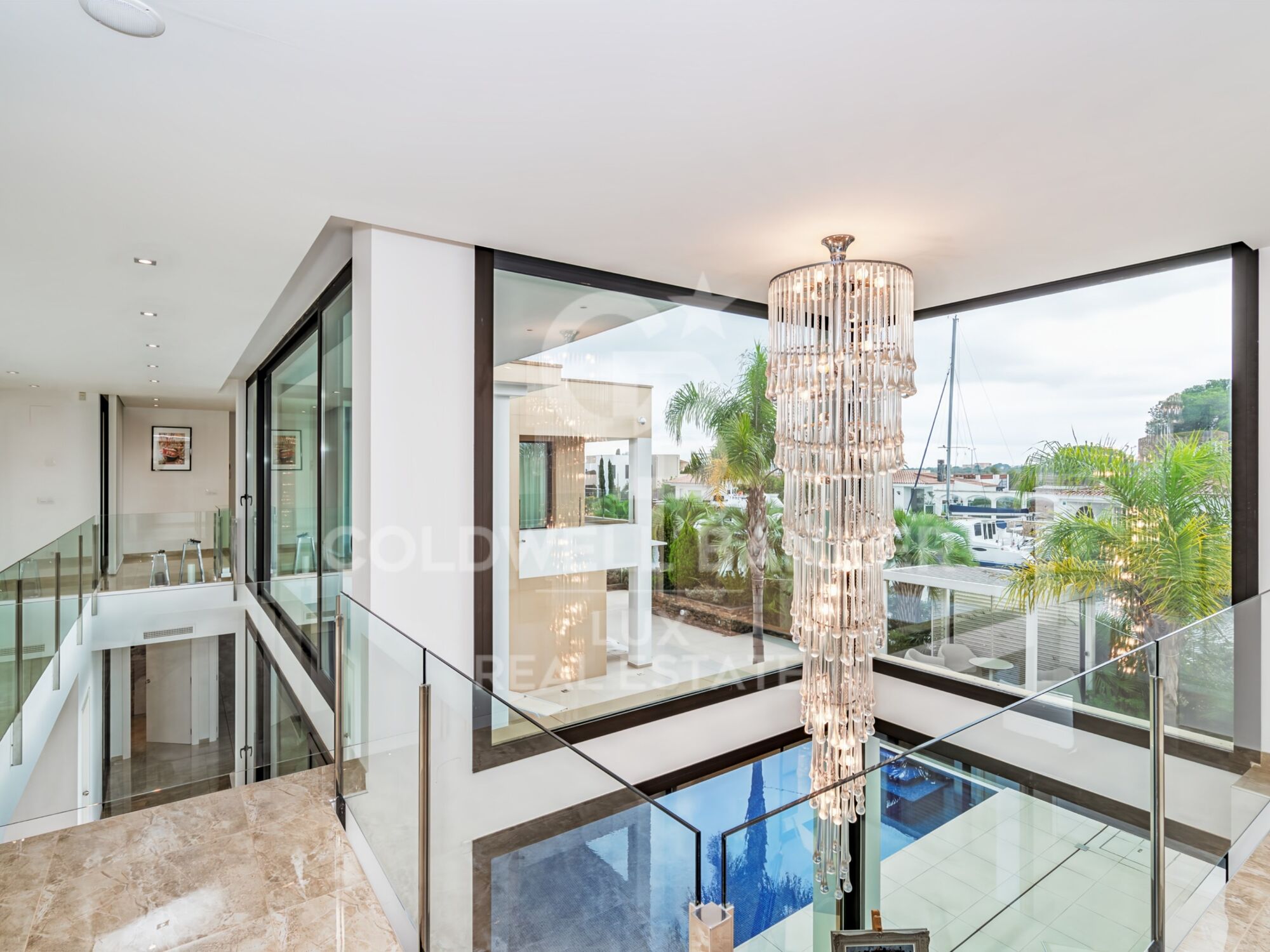 Villa mit 28 m Liegeplatz in Santa Margarita, Roses, Costa Brava