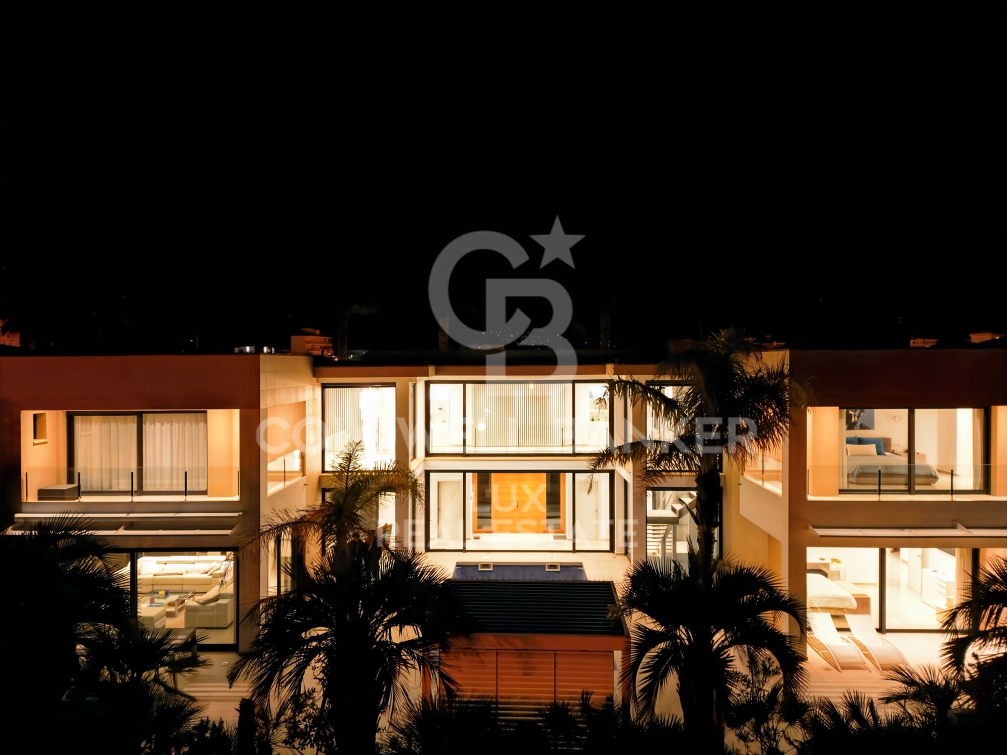 Villa mit 28 m Liegeplatz in Santa Margarita, Roses, Costa Brava