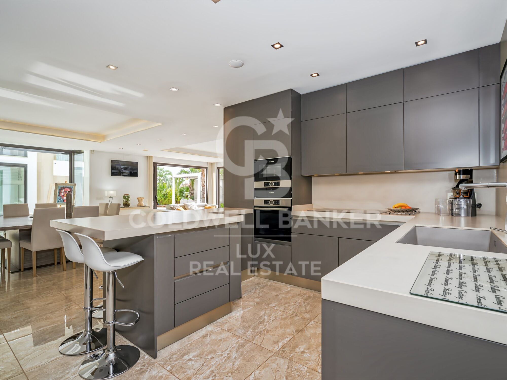 Villa mit 28 m Liegeplatz in Santa Margarita, Roses, Costa Brava