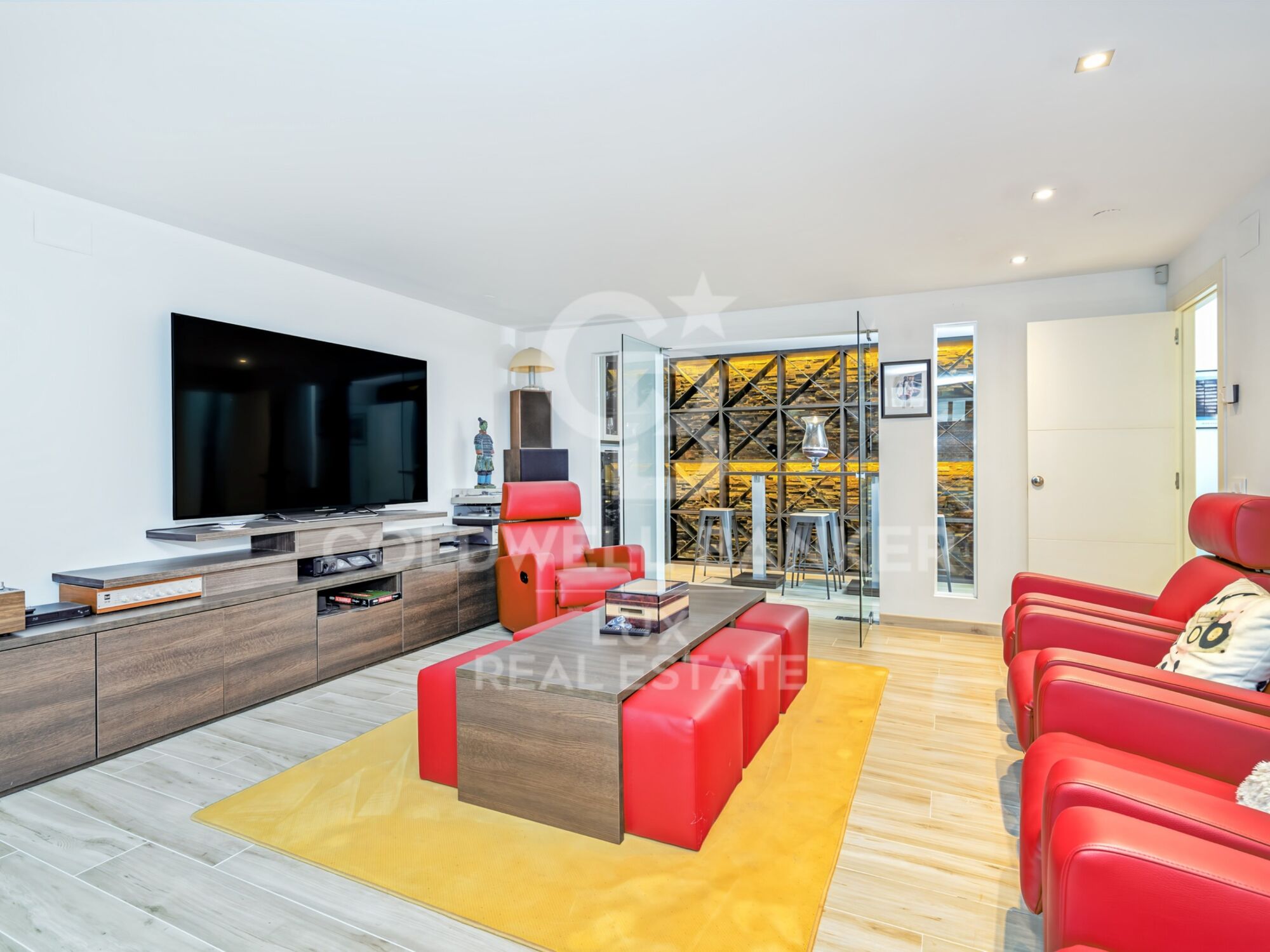 Villa mit 28 m Liegeplatz in Santa Margarita, Roses, Costa Brava