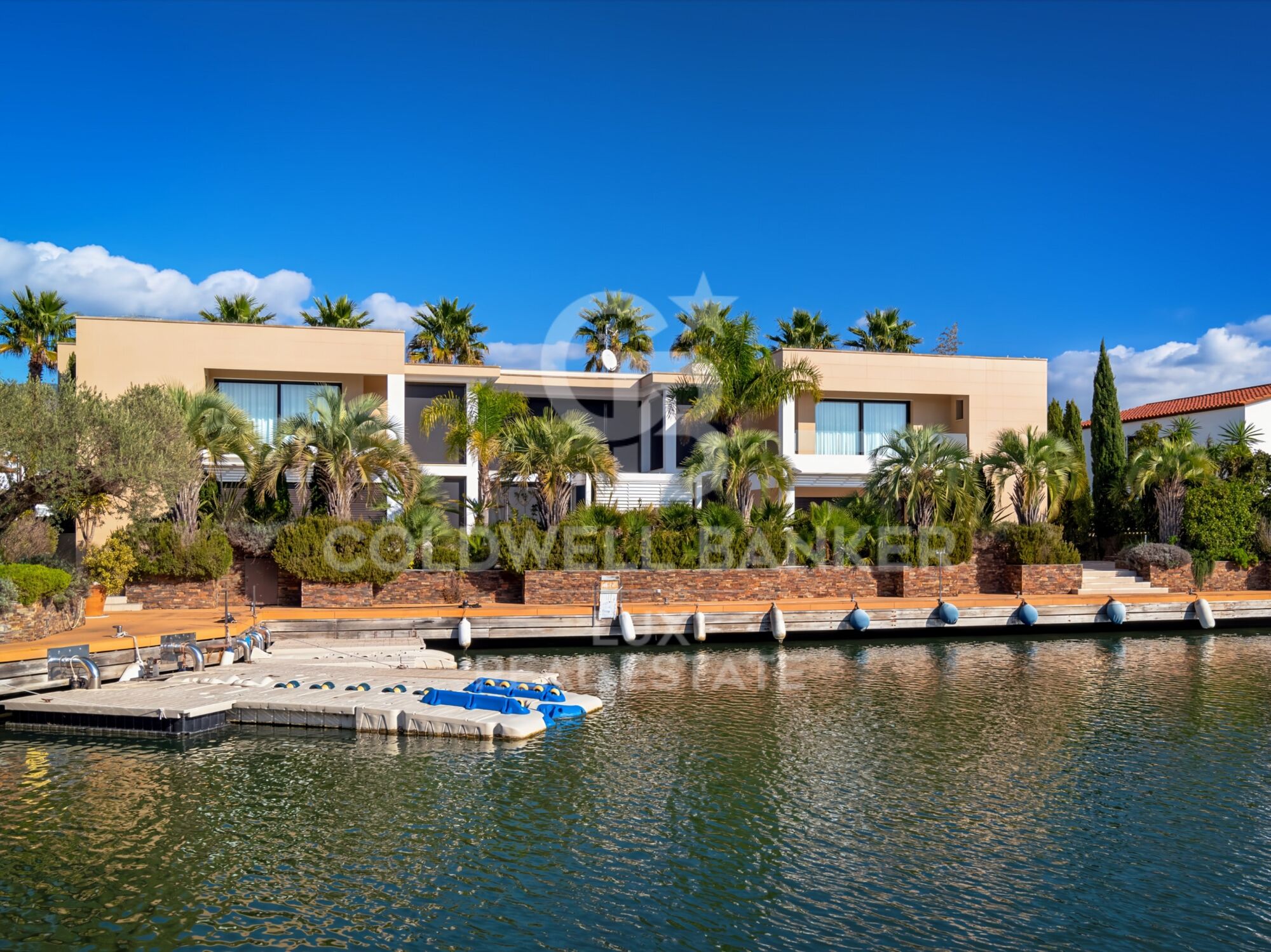 Villa mit 28 m Liegeplatz in Santa Margarita, Roses, Costa Brava