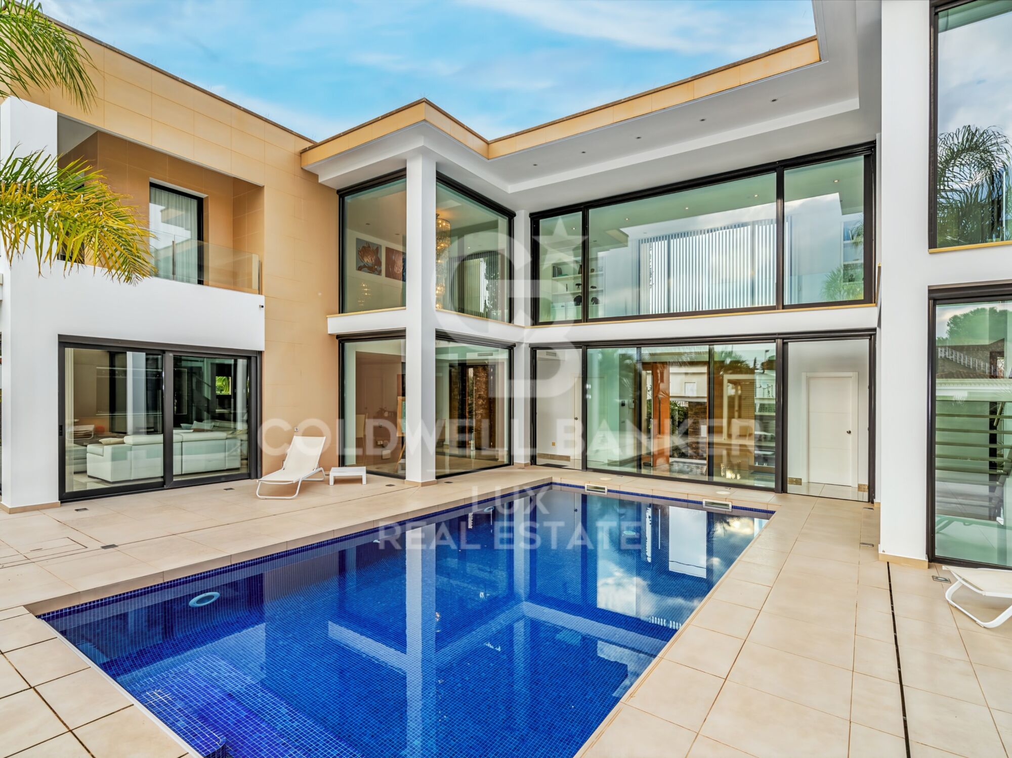 Villa mit 28 m Liegeplatz in Santa Margarita, Roses, Costa Brava