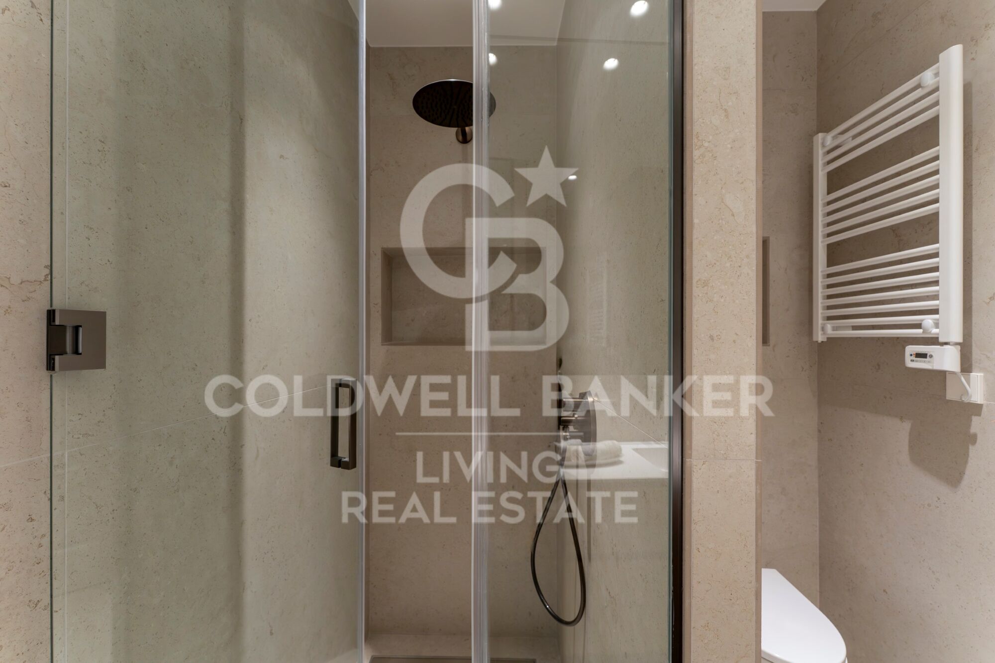 Exclusivo piso reformado de lujo en la Calle Mayor