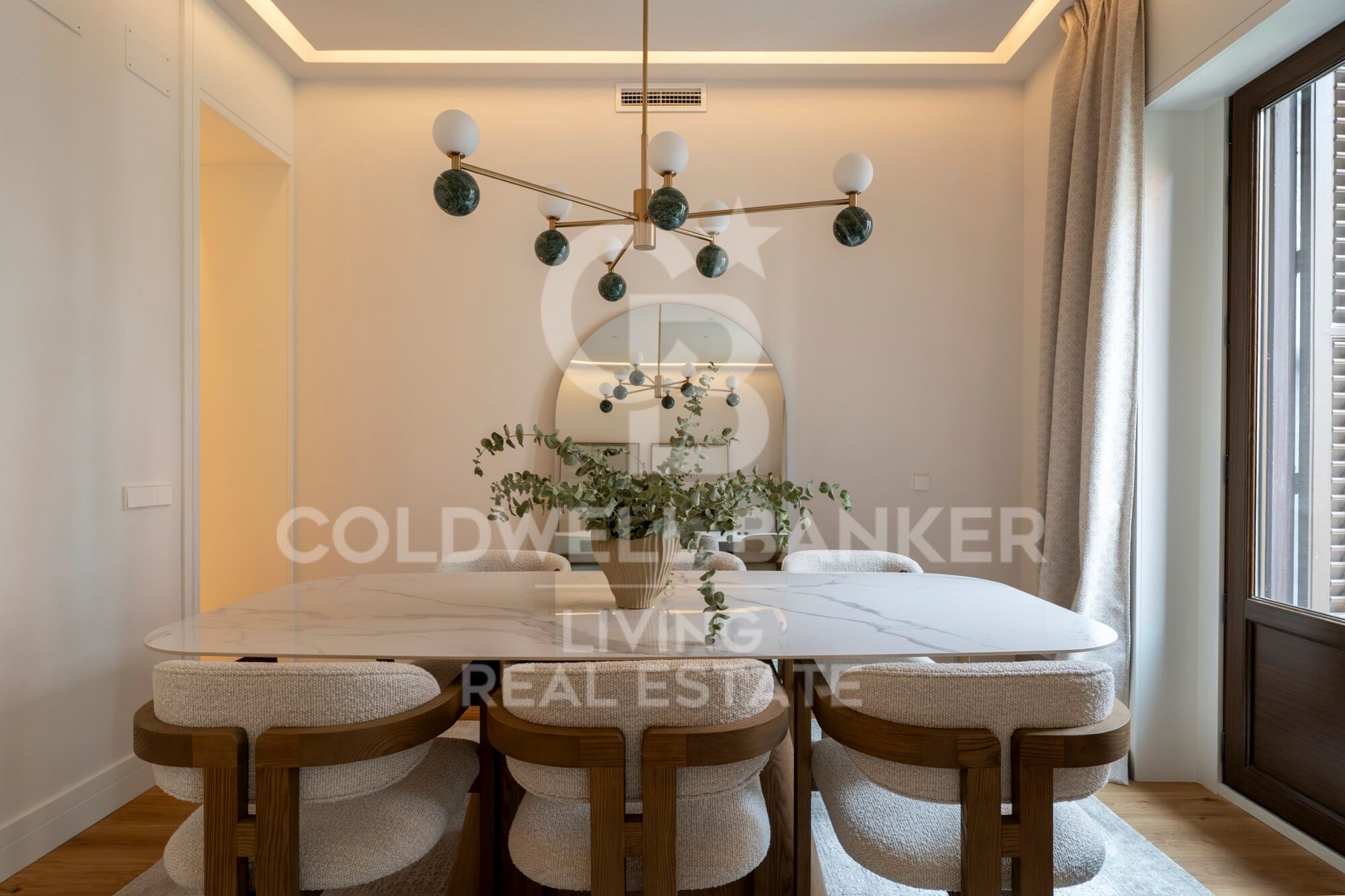 Flat 4 Bedrooms Sale Madrid