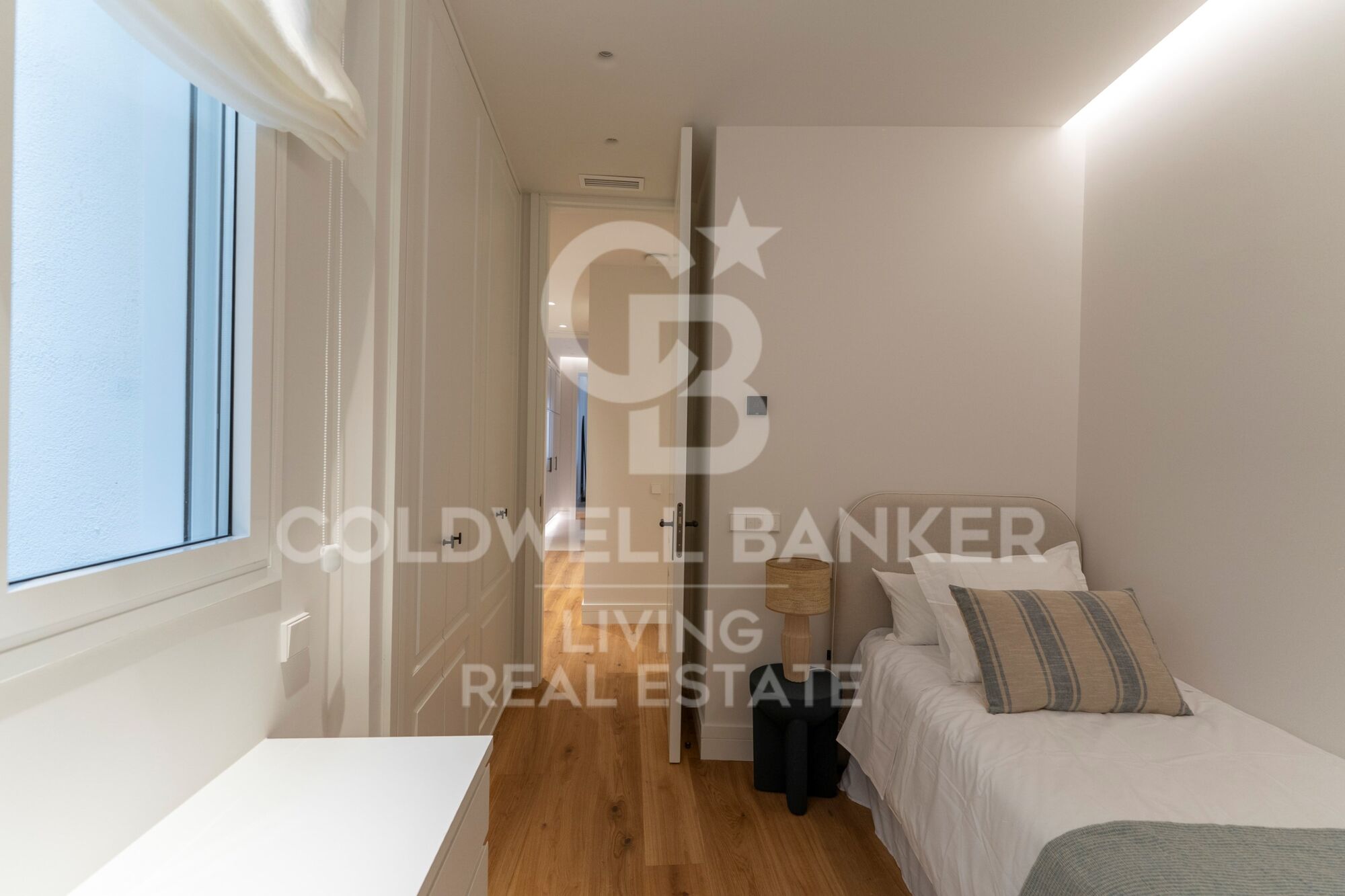 Flat 4 Bedrooms Sale Madrid