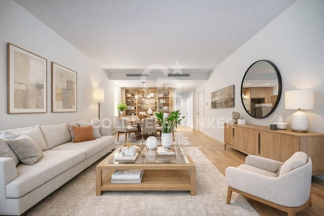 Apartment for sale on Rambla Catalunya with parking in the building and concierge service