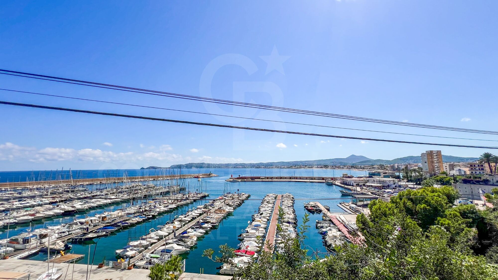 Découvrez la Méditerranée : villa exclusive en bord de mer du port de Jávéa