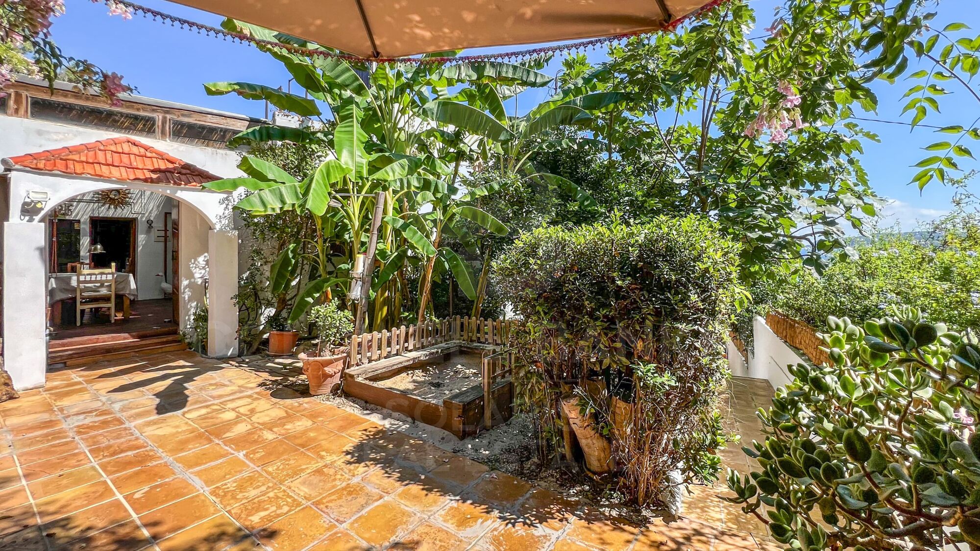 Découvrez la Méditerranée : villa exclusive en bord de mer du port de Jávéa