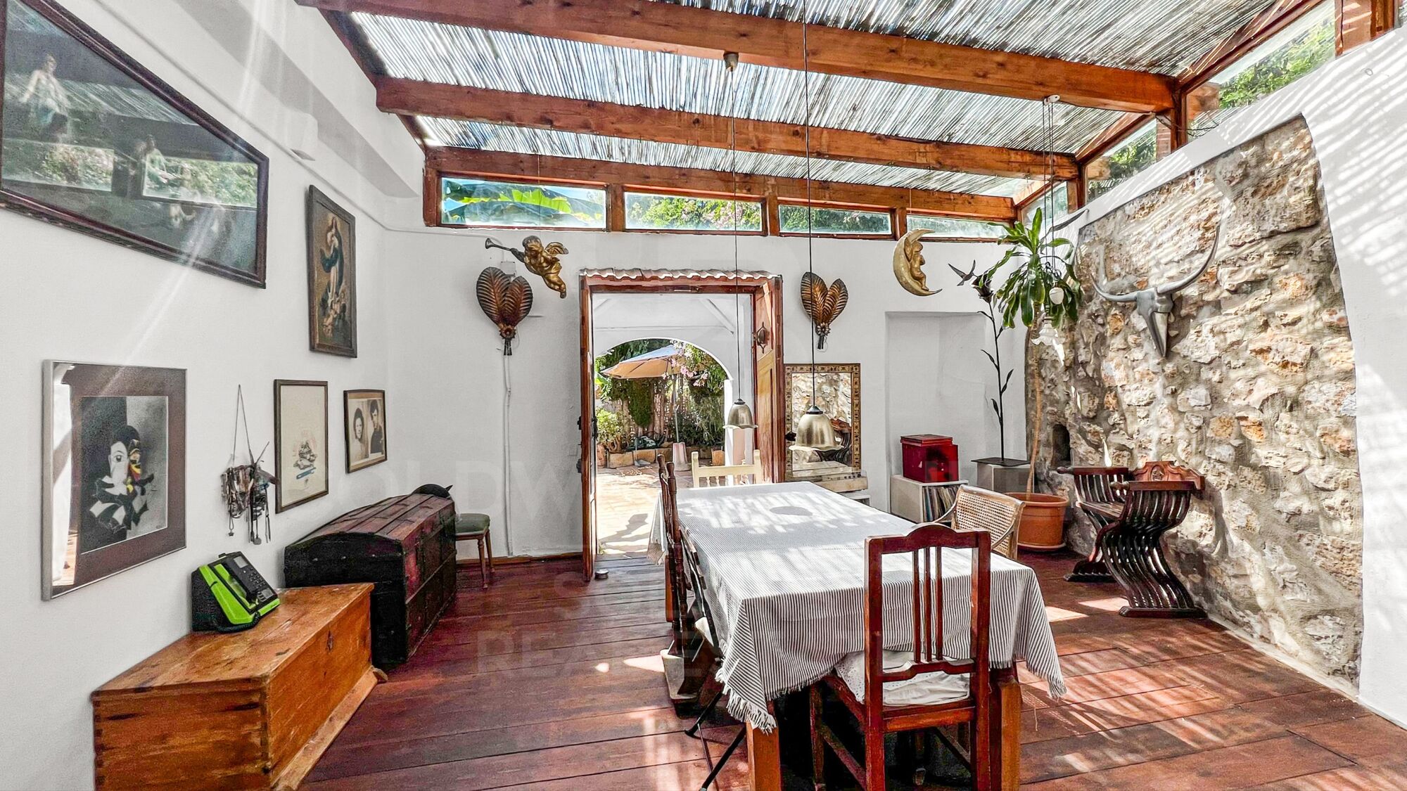 Erleben Sie das Mittelmeer: exklusive Villa an der Uferpromenade des Hafens von Jávea