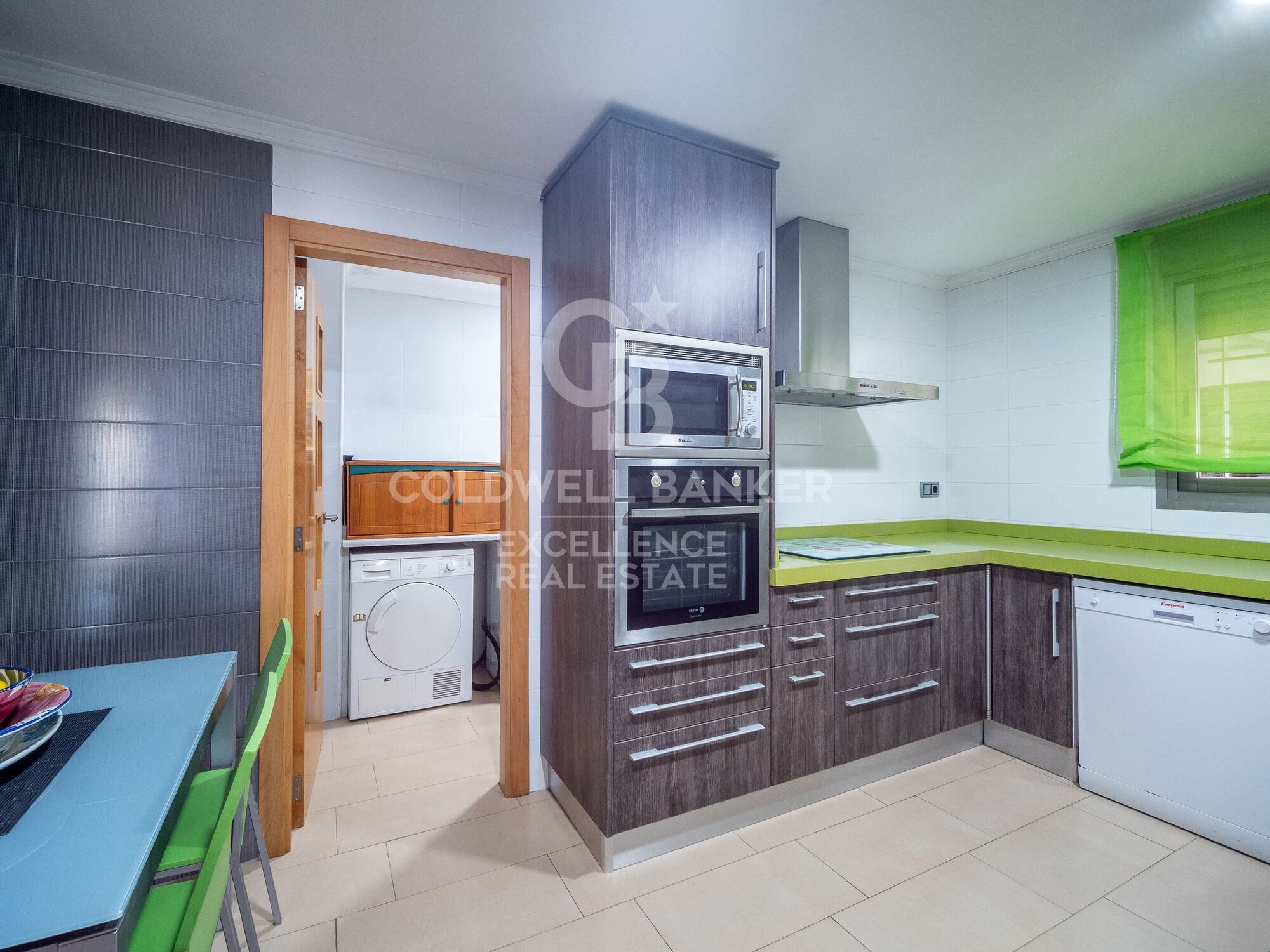 Exklusive Strand Villa mit Pool in Playa Terranova, Oliva