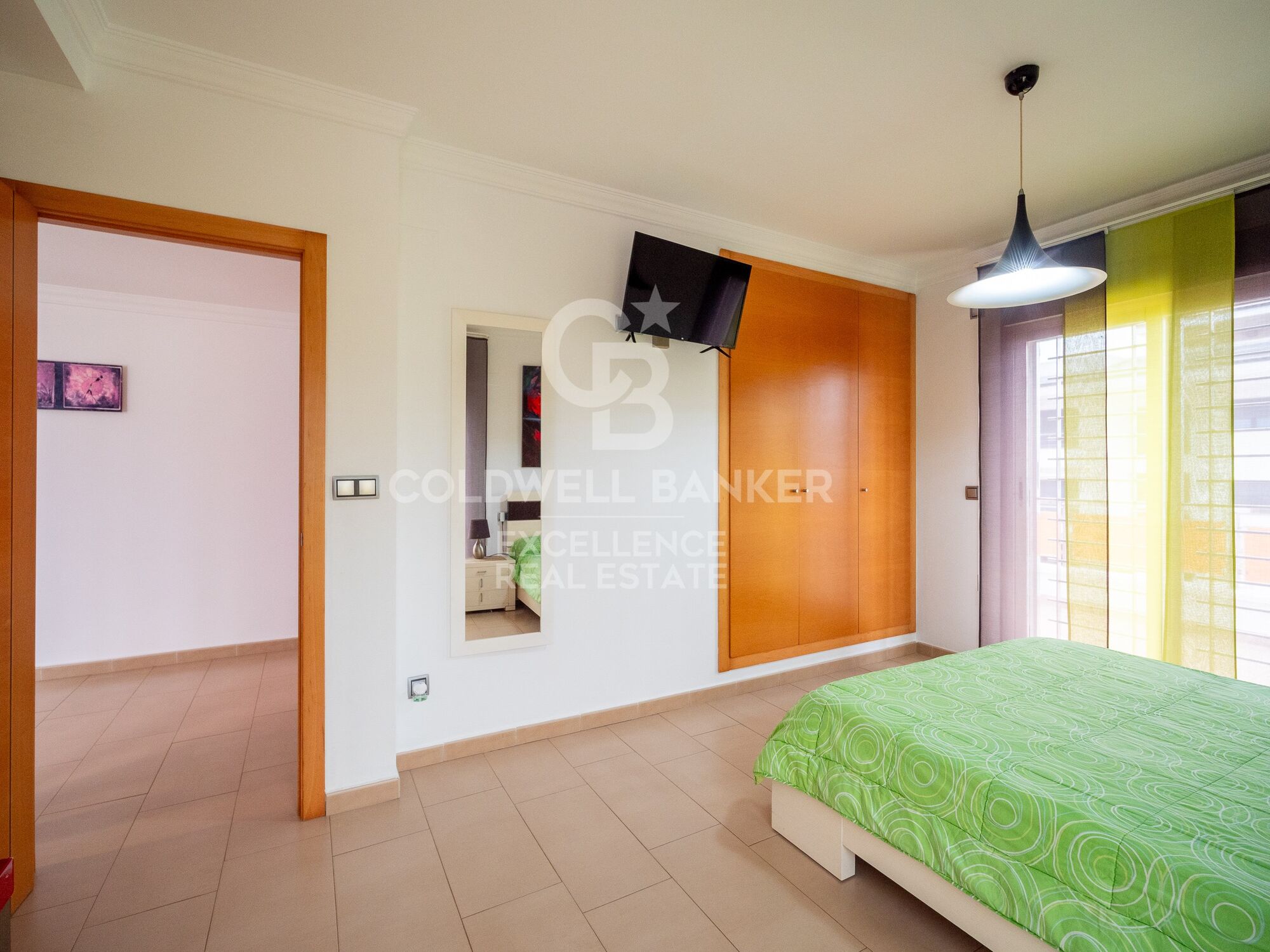 Exclusive Beach villa with pool in Playa Terranova, Oliva