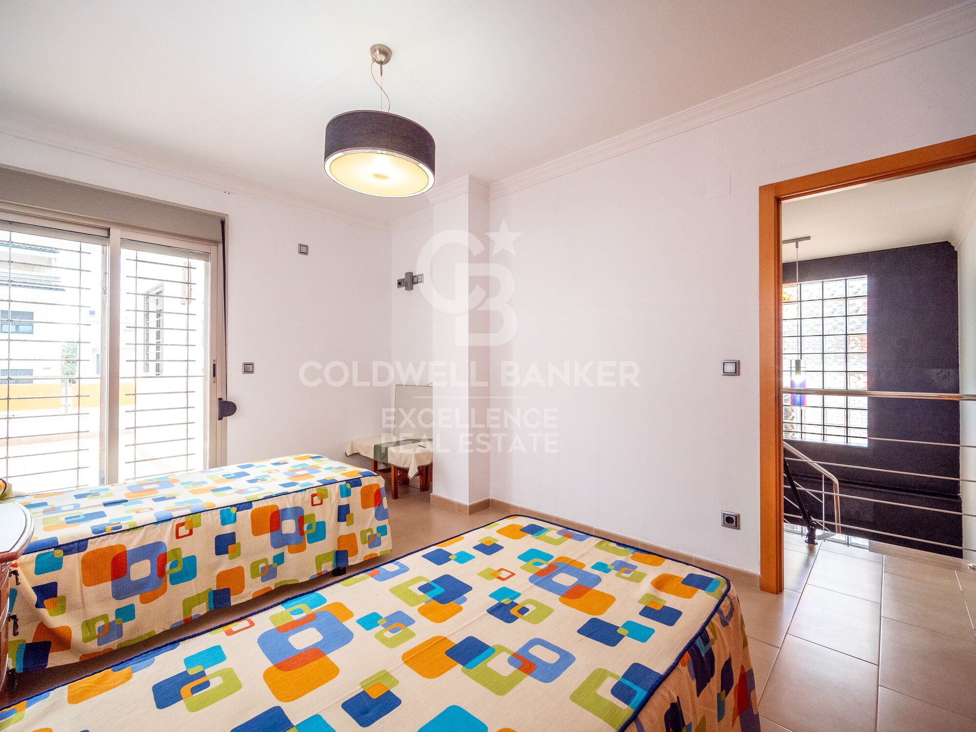 Villa exclusive avec piscine à 50 mètres de la mer à Playa Terranova, Oliva