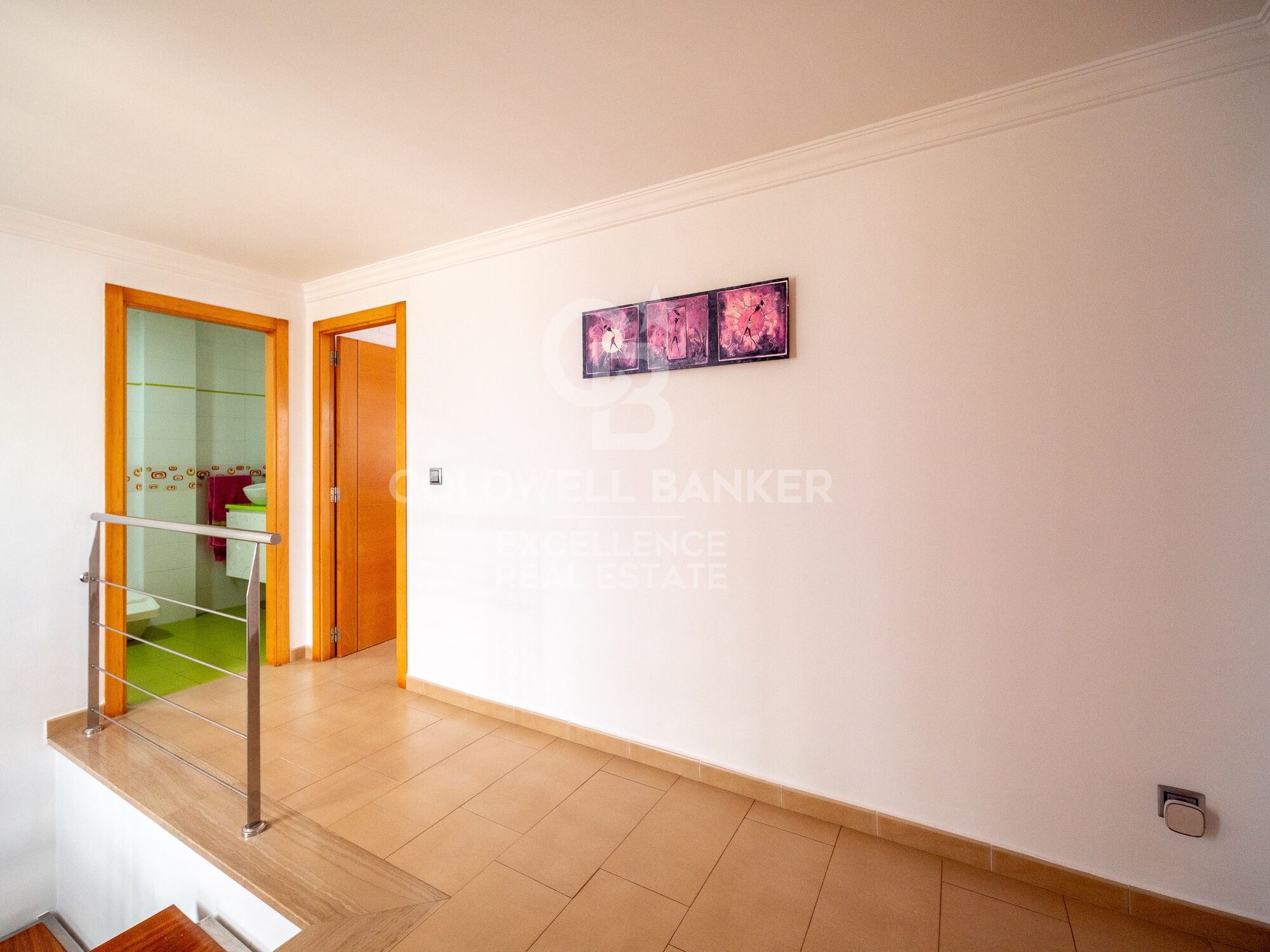 Exklusive Villa mit Pool nur 50 Meter vom Meer entfernt in Playa Terranova, Oliva