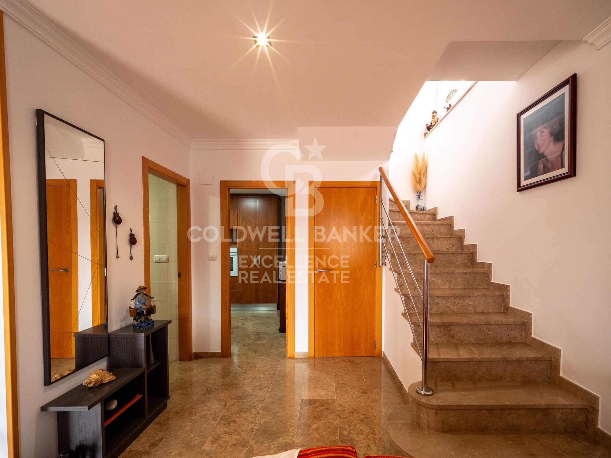 Chalet unifamiliar exclusivo junto al mar en Playa Terranova, Oliva