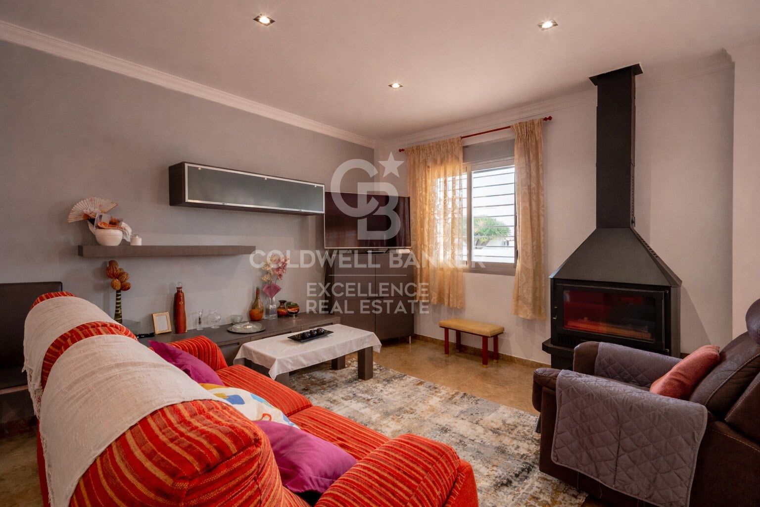 Villa individuelle exclusive à proximité de la mer à Playa Terranova, Oliva