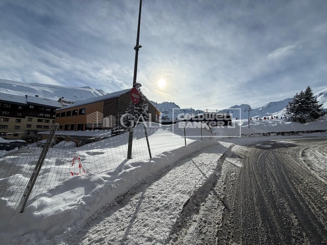 Commercial Rent Encamp