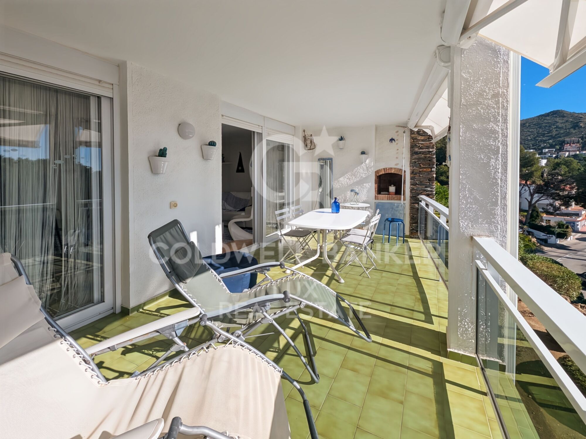 Wohnung in Strandnähe mit Meerblick und Terrasse