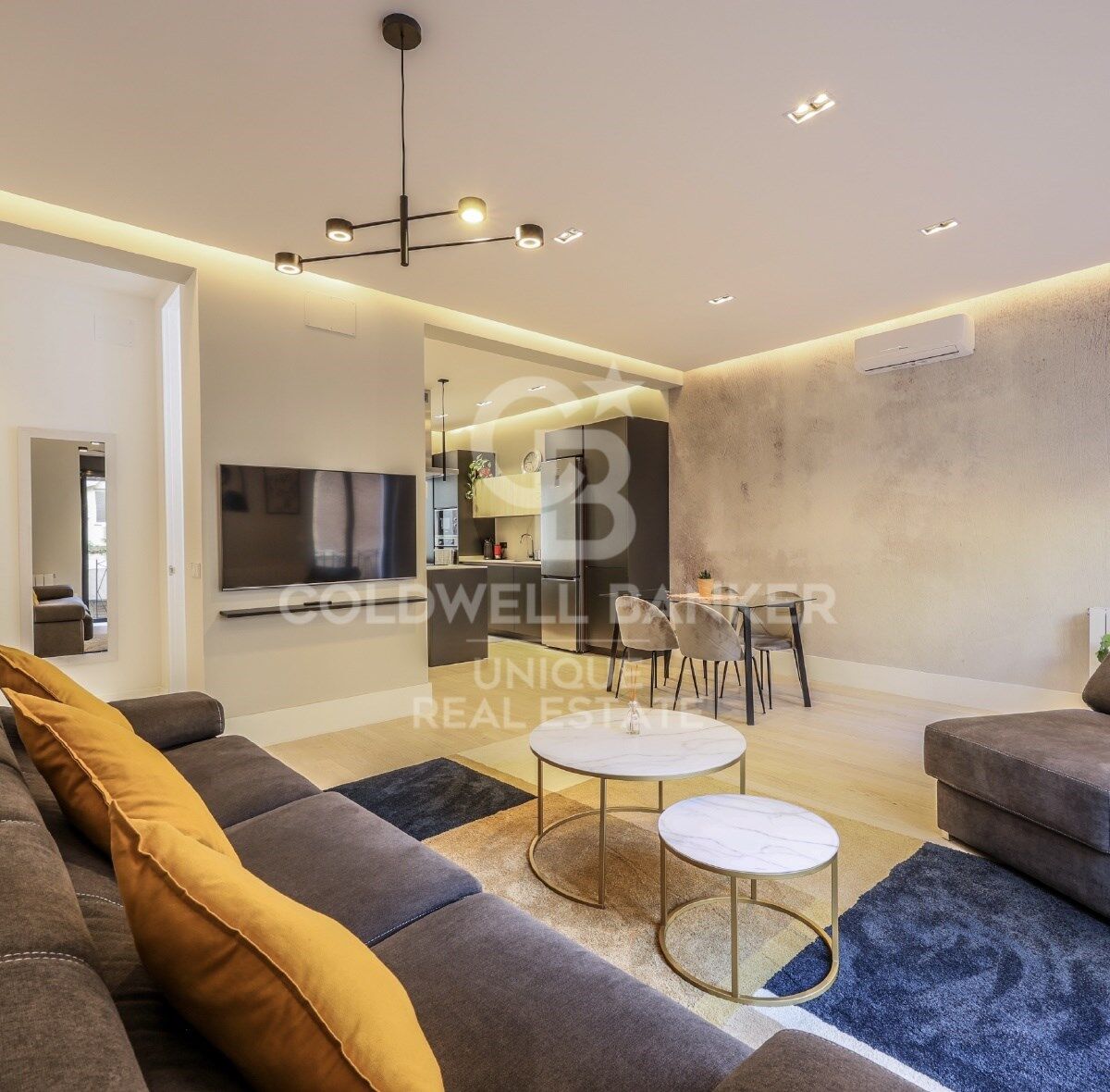 Renovierte Außenwohnung im Palacio, Madrid
