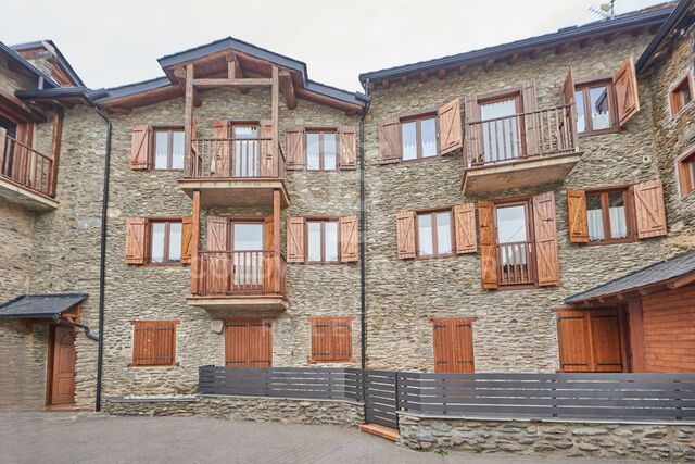 Apartment 3 Bedrooms Sale Osséja