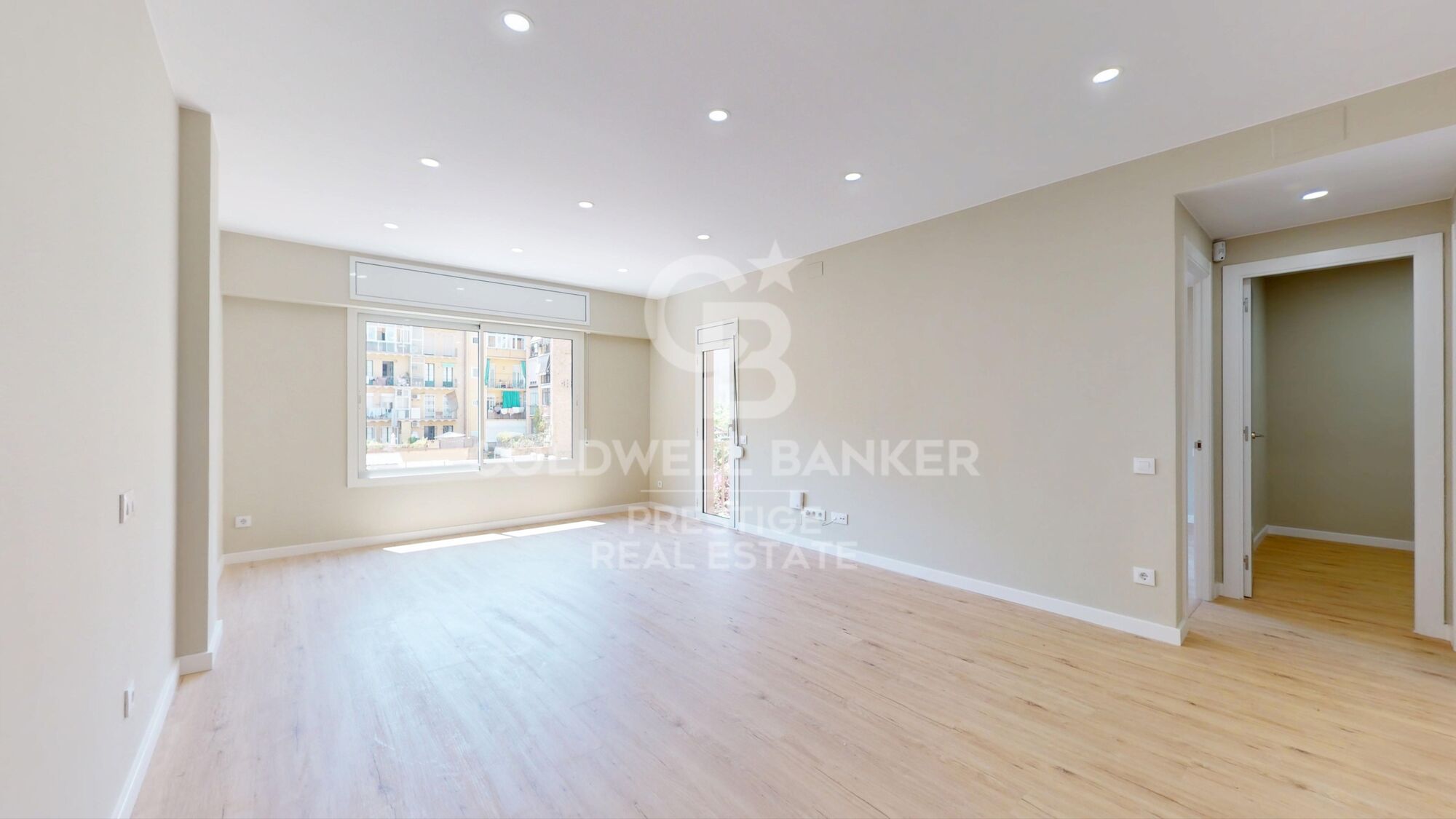 Renovated apartment with balcony in Les Corts, Barcelona