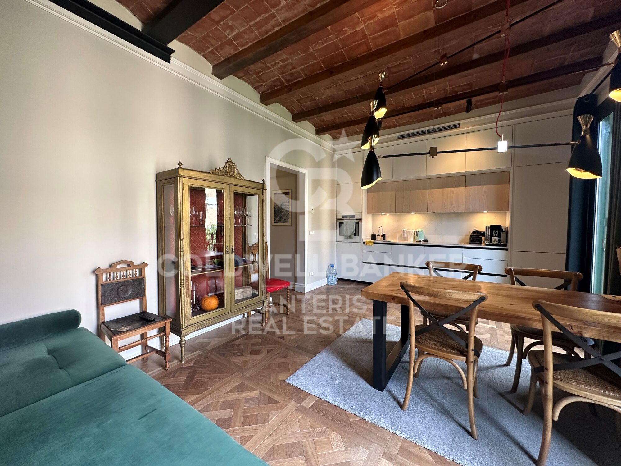 Designer apartment in a modernist building with spectacular views