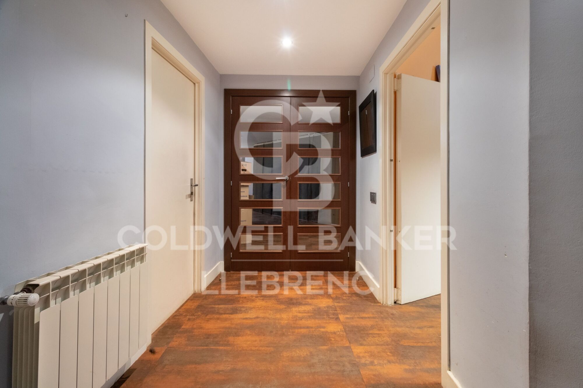 Spectacular house in Vallvidrera with garden and swimming pool.