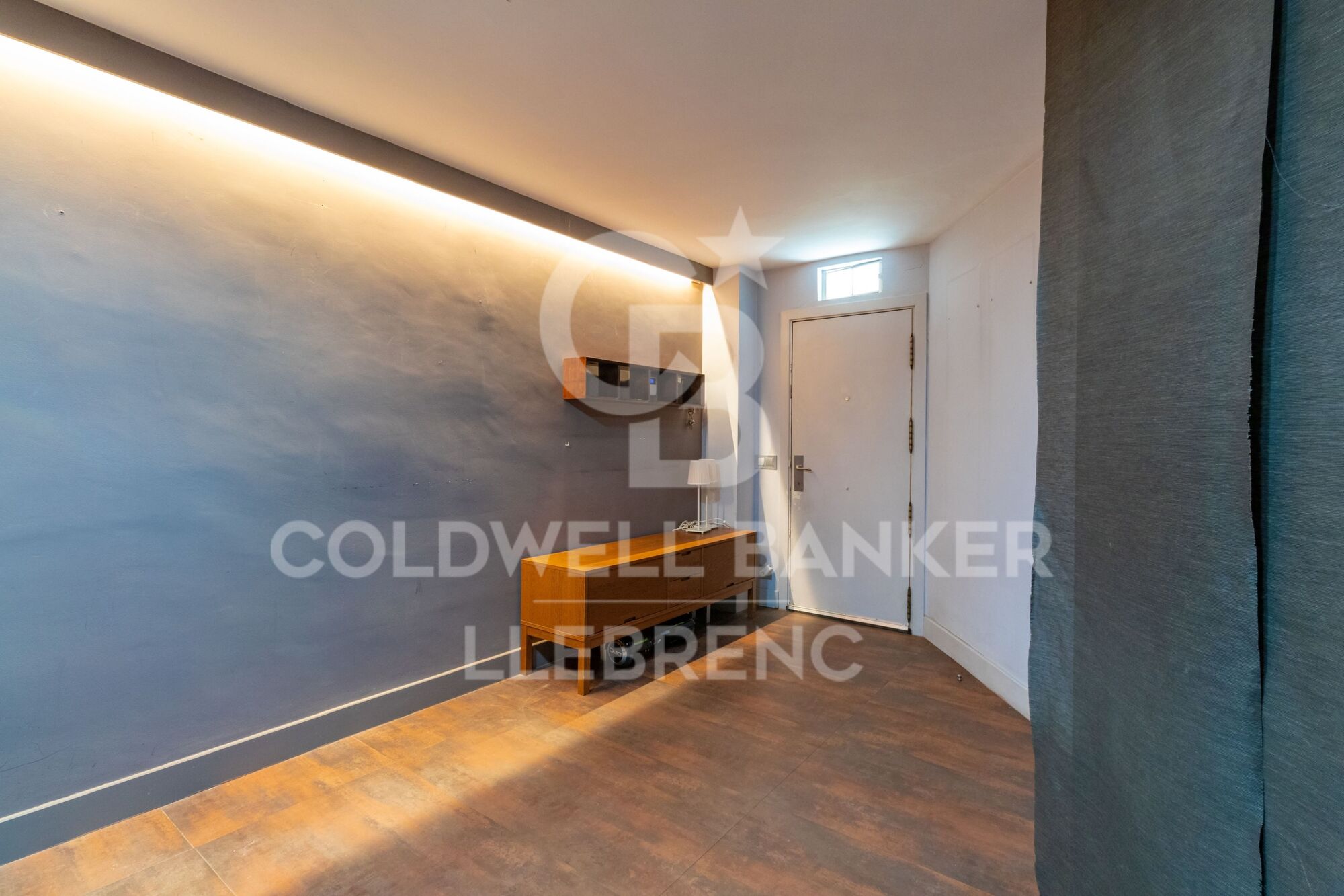 Spectacular house in Vallvidrera with garden and swimming pool.