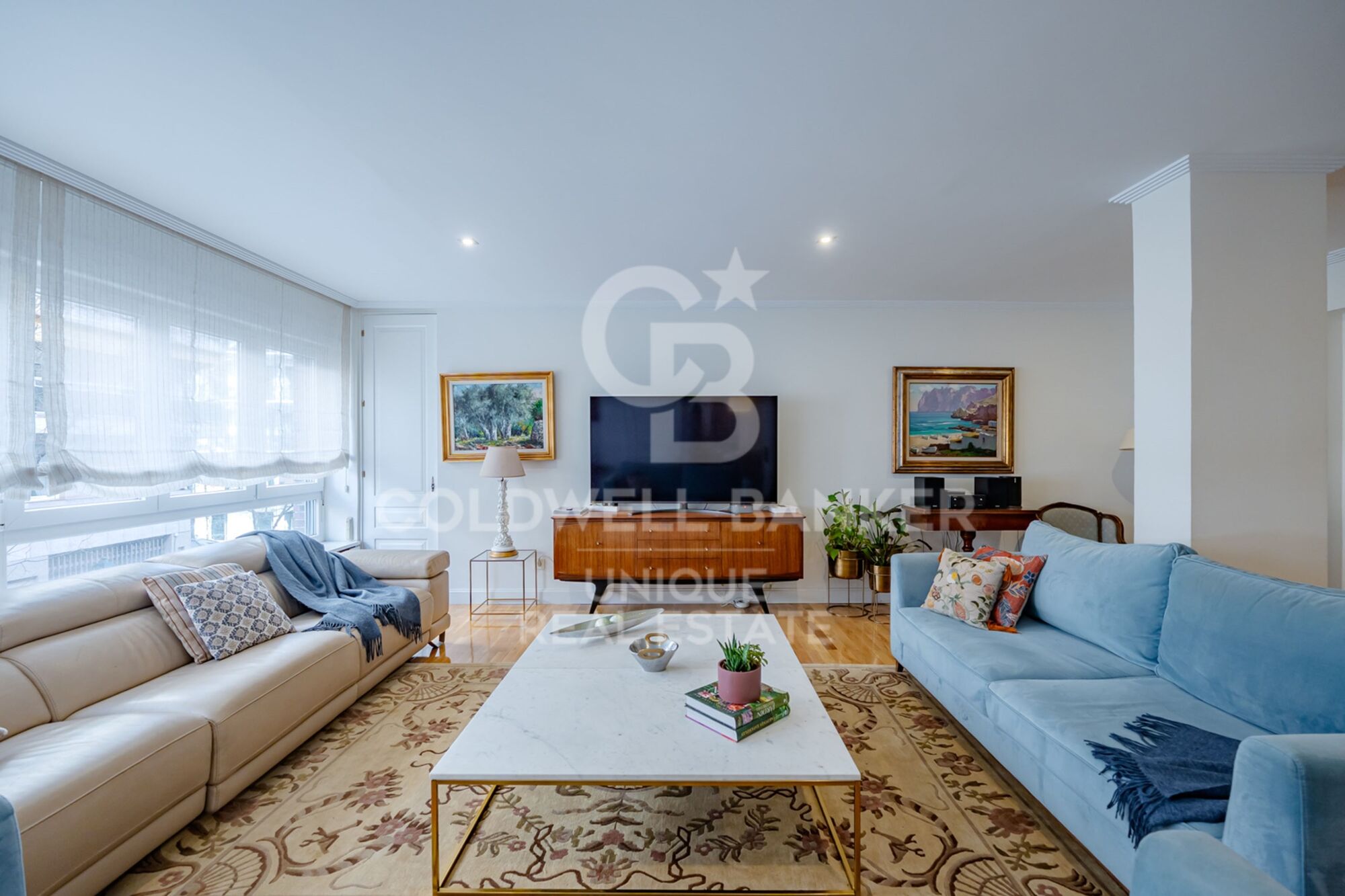 Appartement extérieur de 4 chambres avec garage et débarras à Almagro, Madrid