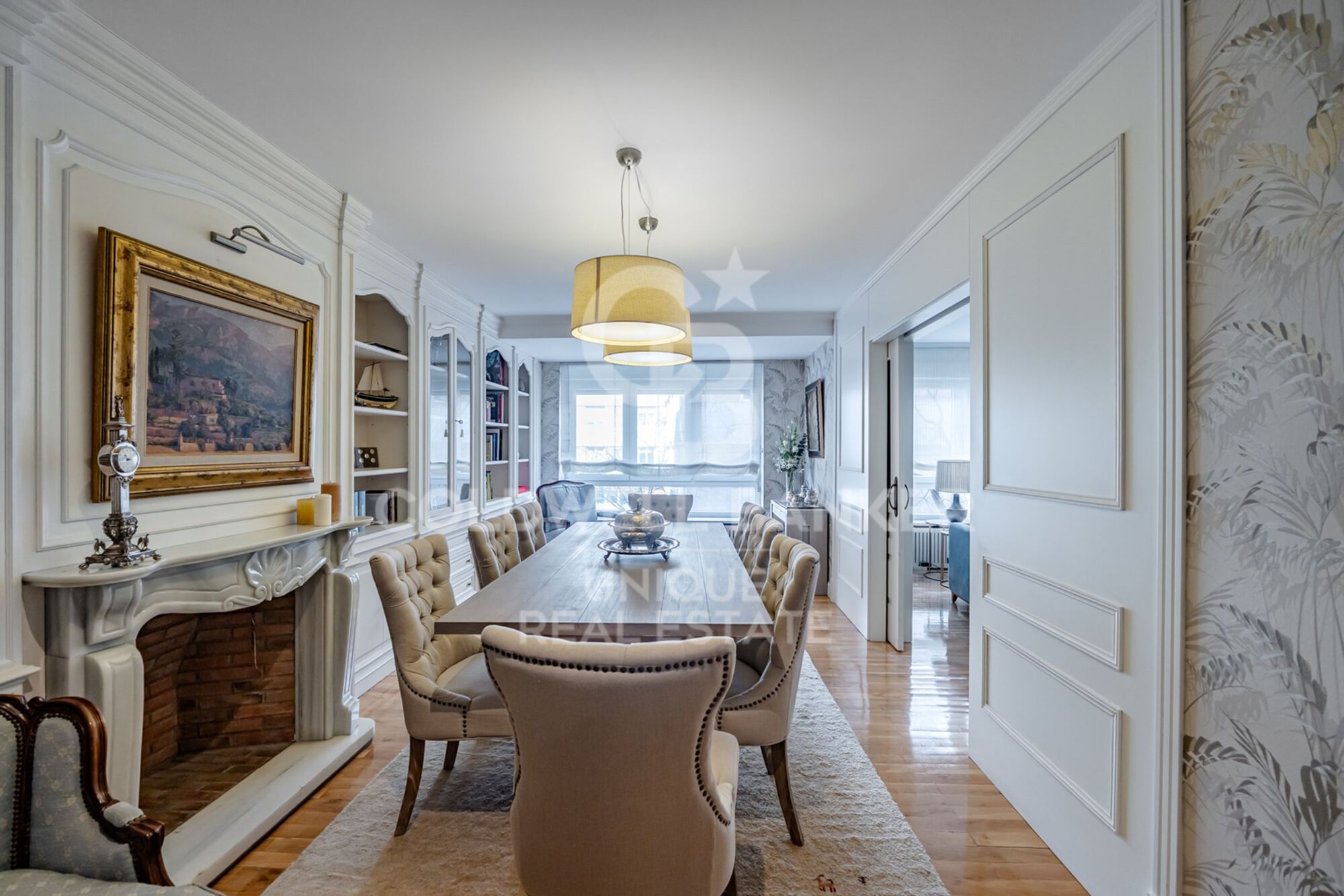 4-bedroom exterior flat with garage and storage room in Almagro, Madrid