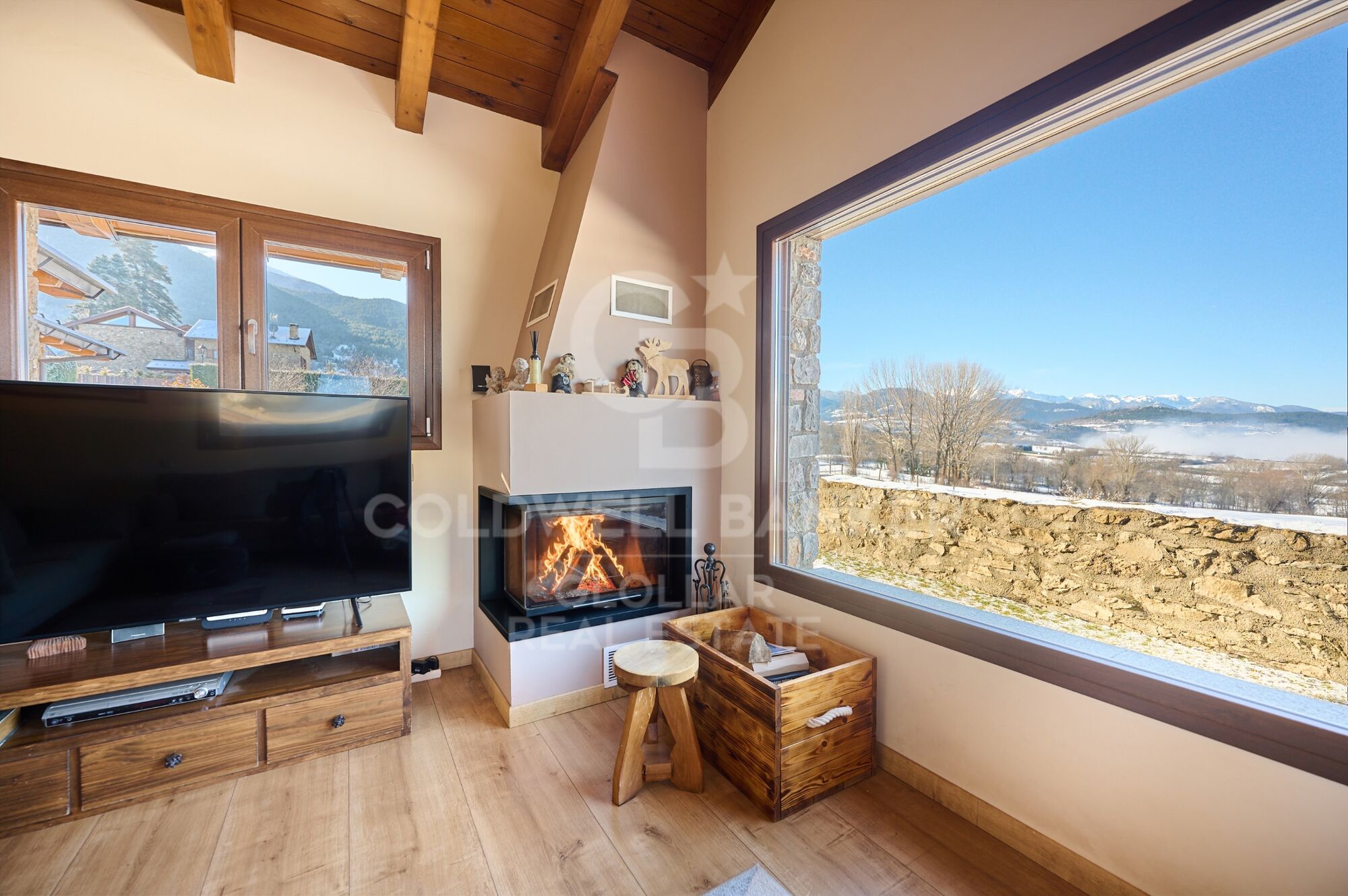 House 4 Bedrooms Sale Das