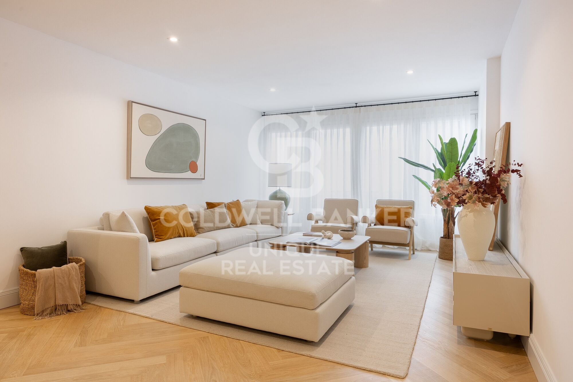 Renovated exterior apartment in Recoletos, Madrid
