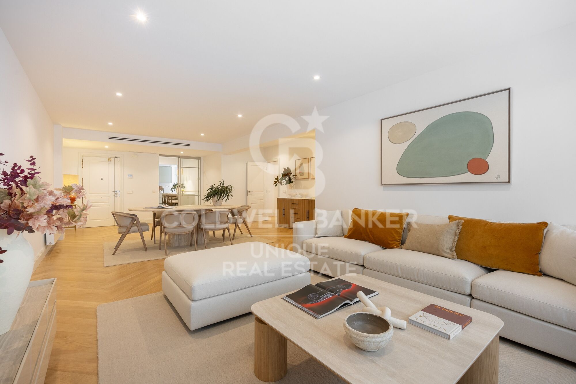 Renovated exterior apartment in Recoletos, Madrid