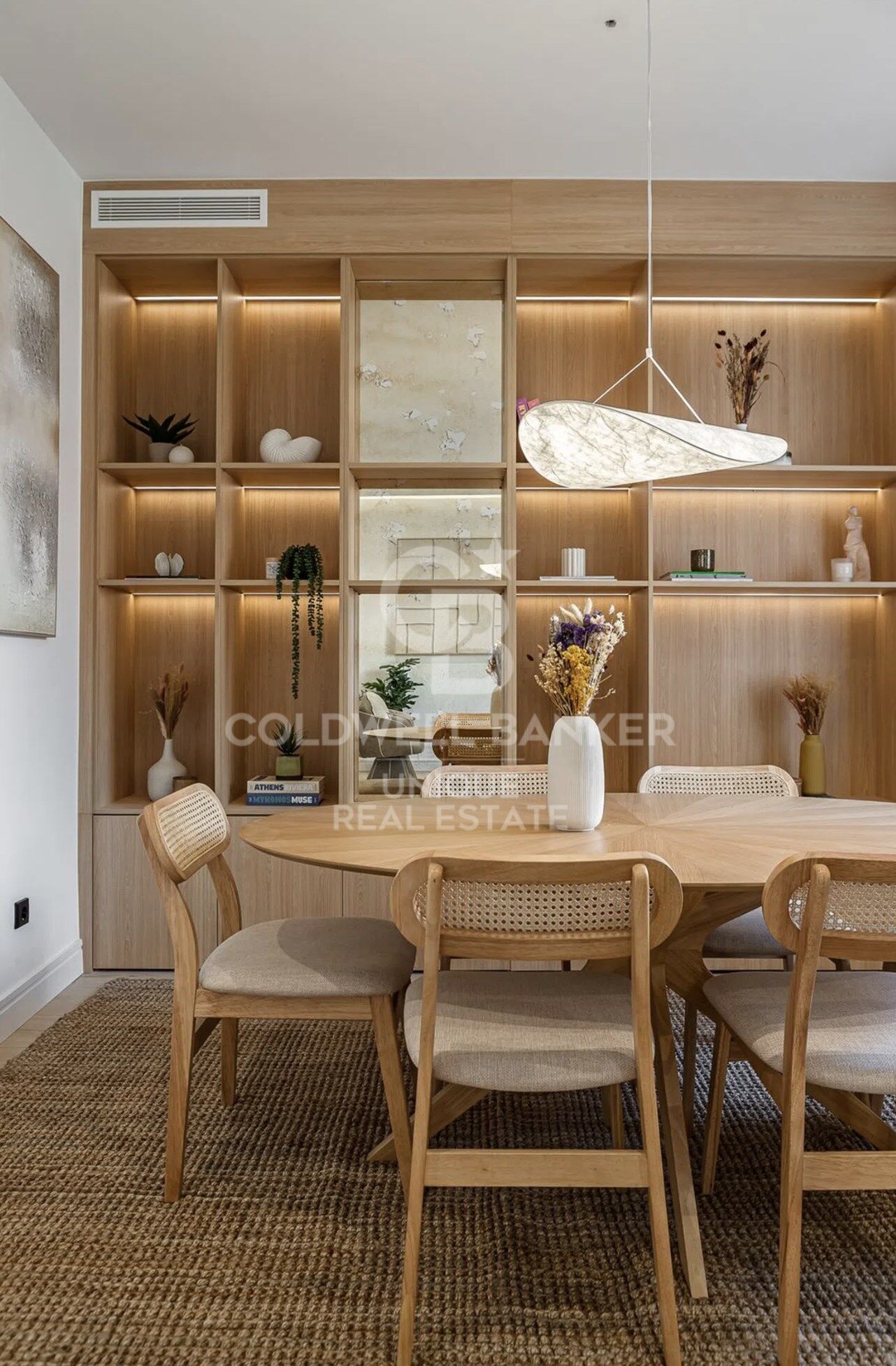 Renovated exterior flat in Jerónimos, Madrid