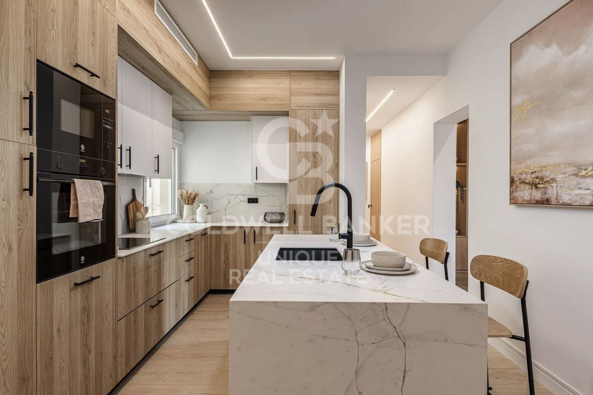 Renovated exterior flat in Jerónimos, Madrid