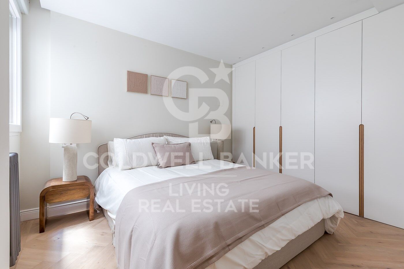 Flat 3 Bedrooms Sale Madrid