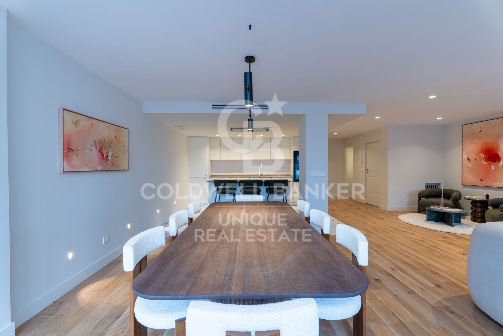 Renovierte Außenwohnung mit Garage und Abstellraum in Castellana, Madrid