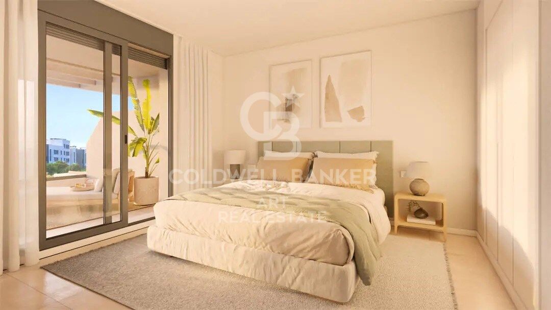 New construction apartments with sea views in Estepona