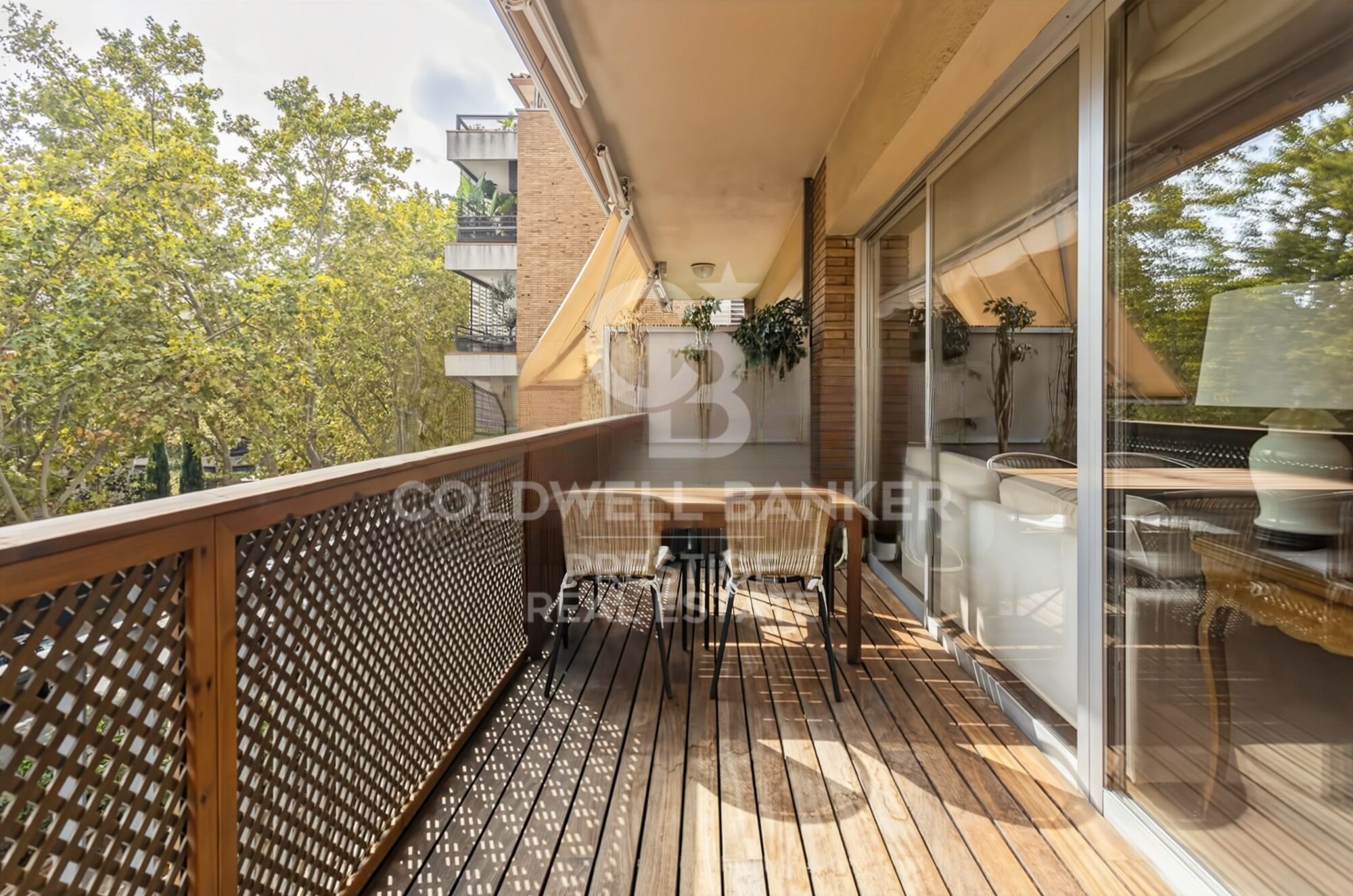 Appartement à louer à Tres Torres avec parking et piscine communautaire, Barcelone