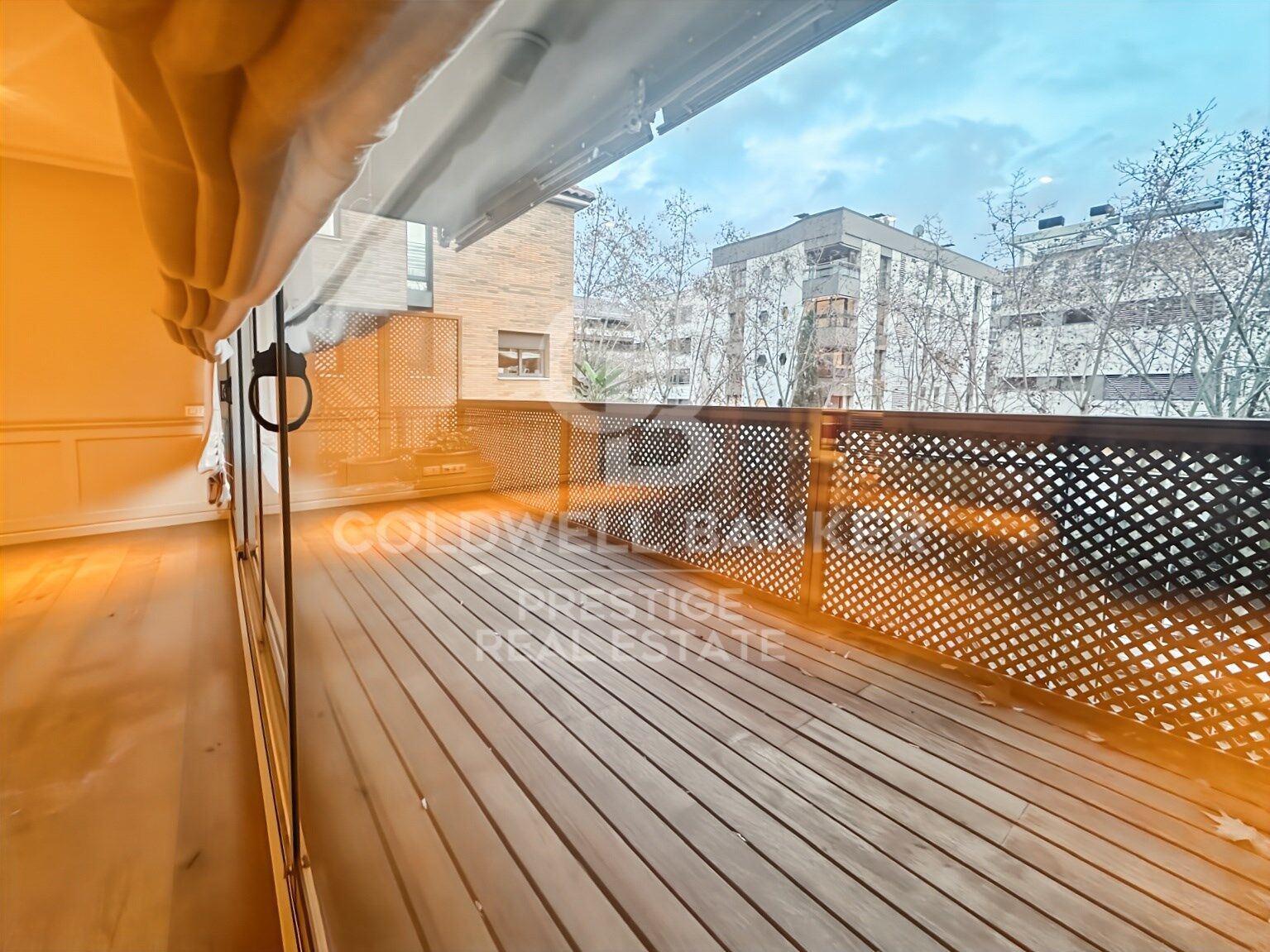 Appartement à louer à Tres Torres avec parking et piscine communautaire, Barcelone