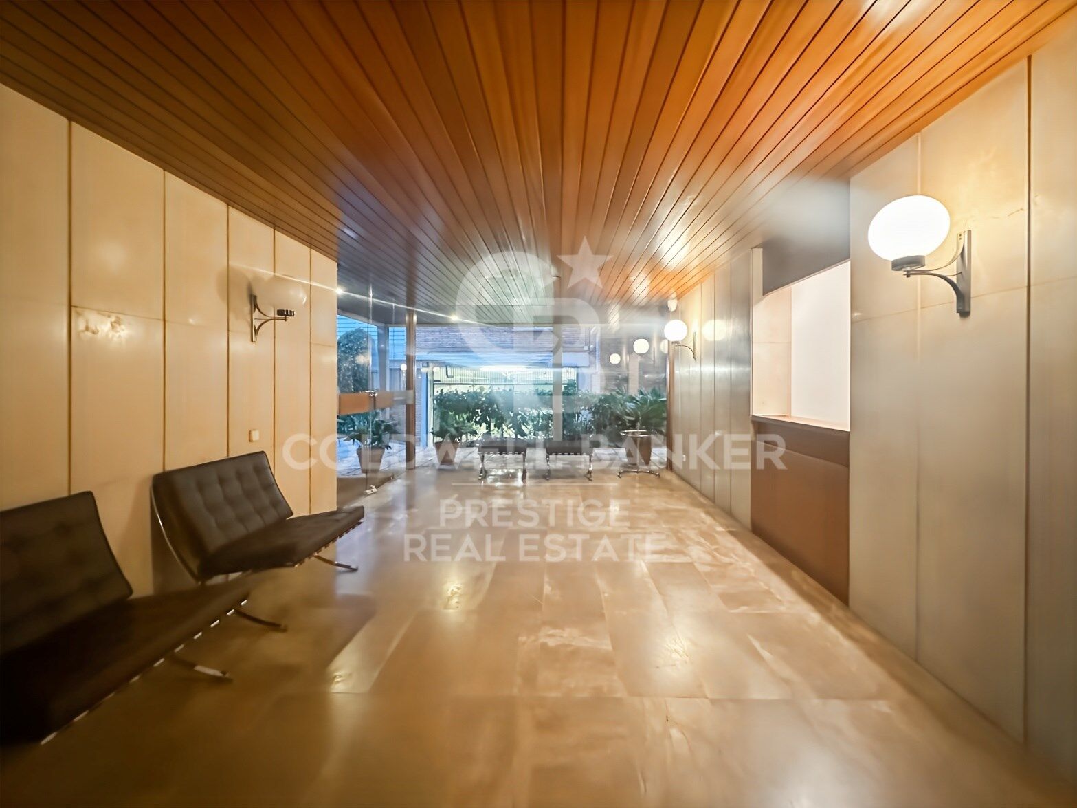 Appartement à louer à Tres Torres avec parking et piscine communautaire, Barcelone