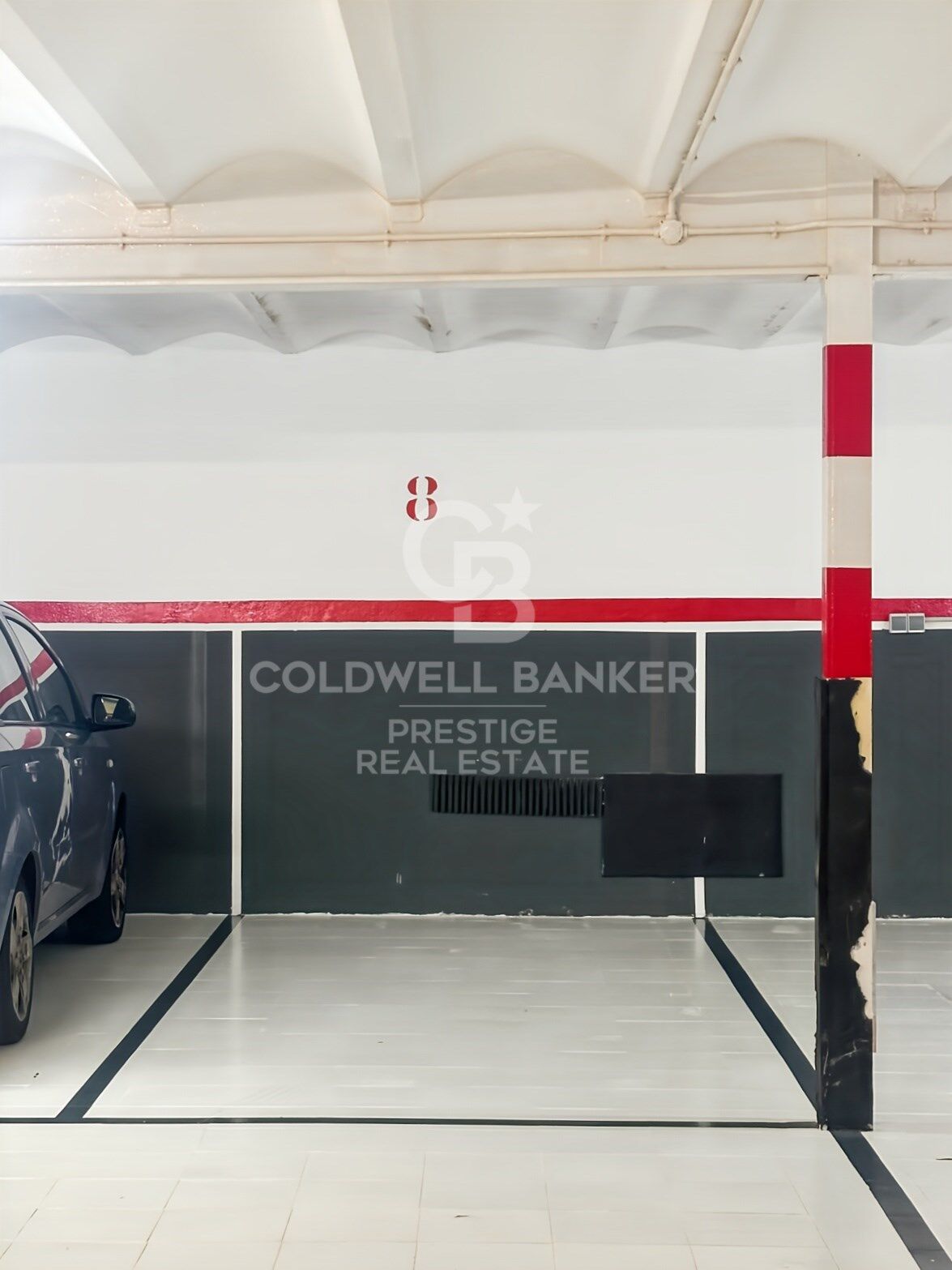 Appartement à louer à Tres Torres avec parking et piscine communautaire, Barcelone