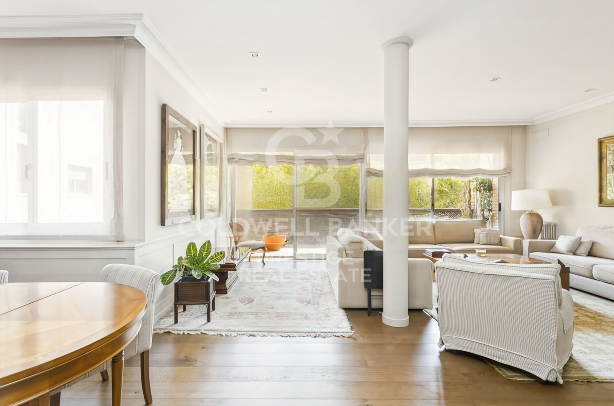 Appartement à louer à Tres Torres avec parking et piscine communautaire, Barcelone