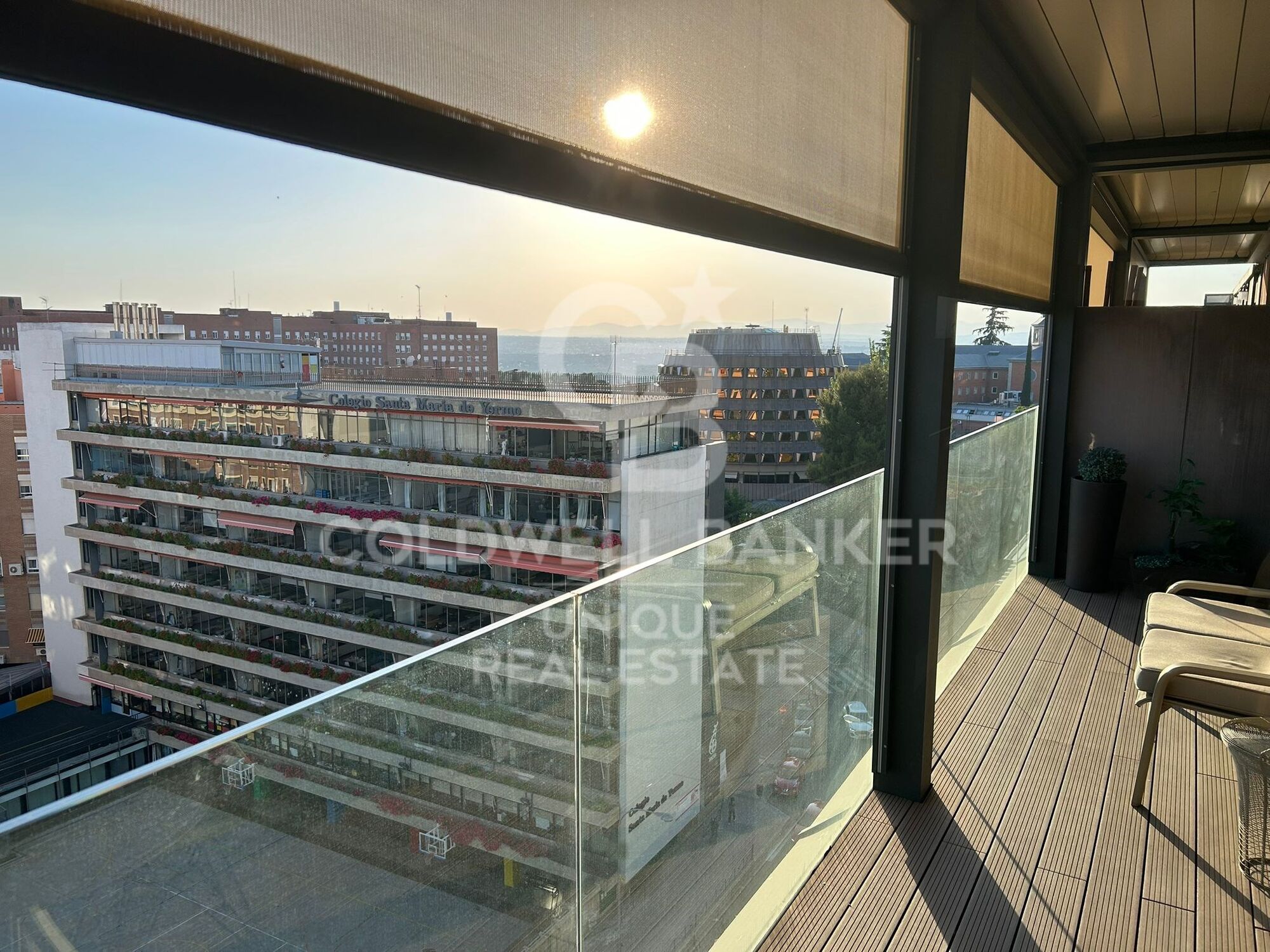 Duplex penthouse with terrace, pool, garage and storage room in Chamberí, Madrid