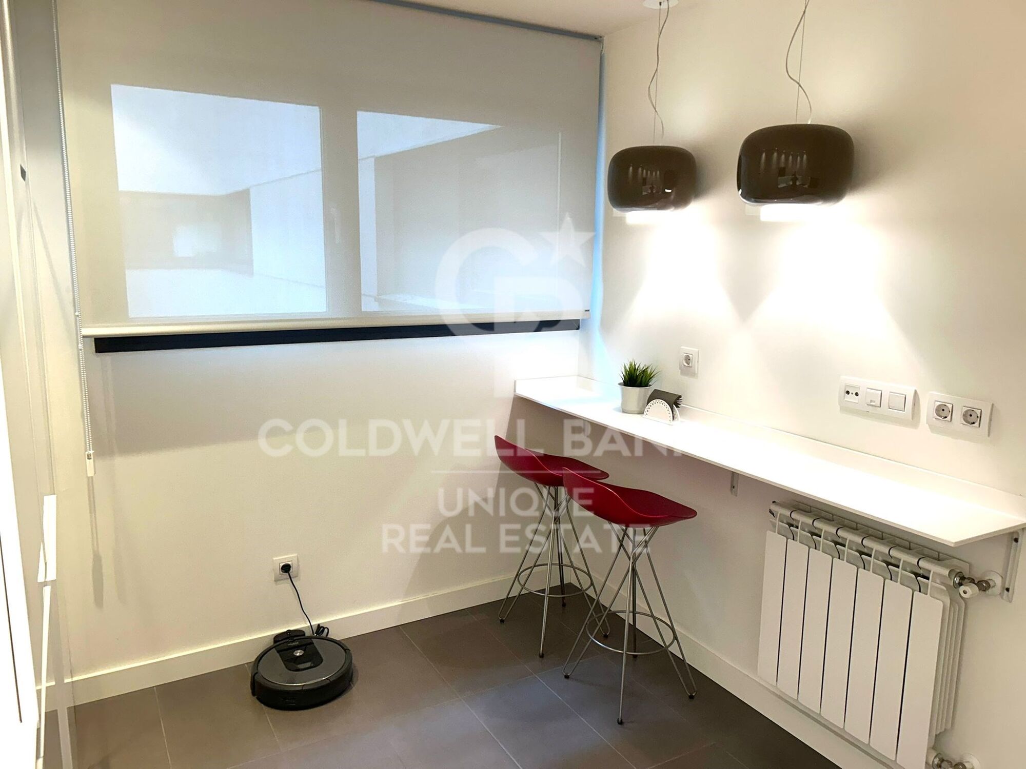 Duplex penthouse with terrace, pool, garage and storage room in Chamberí, Madrid