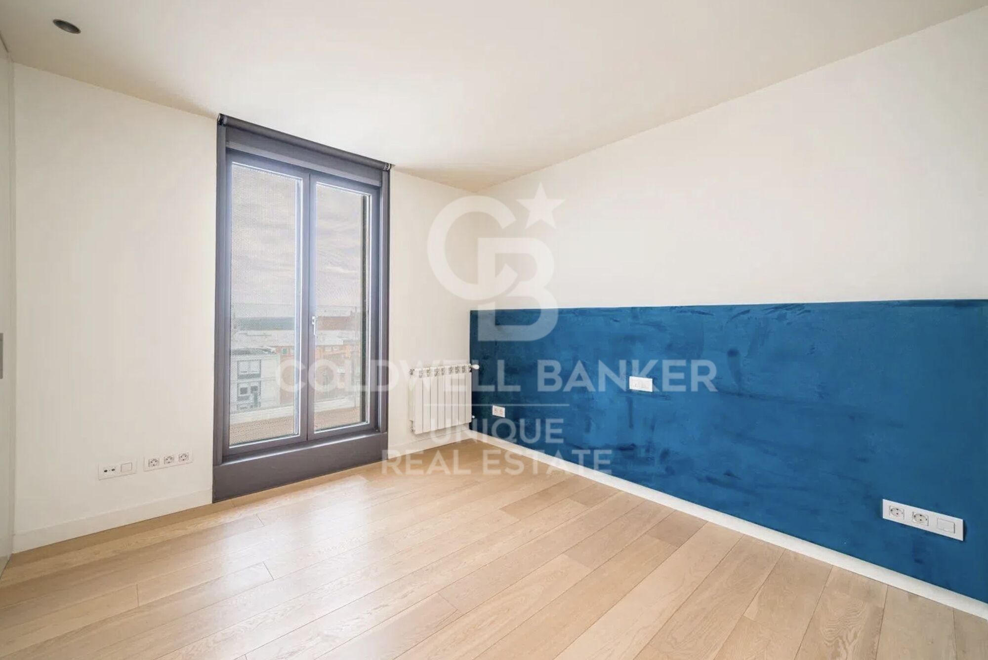 Duplex penthouse with terrace, pool, garage and storage room in Chamberí, Madrid