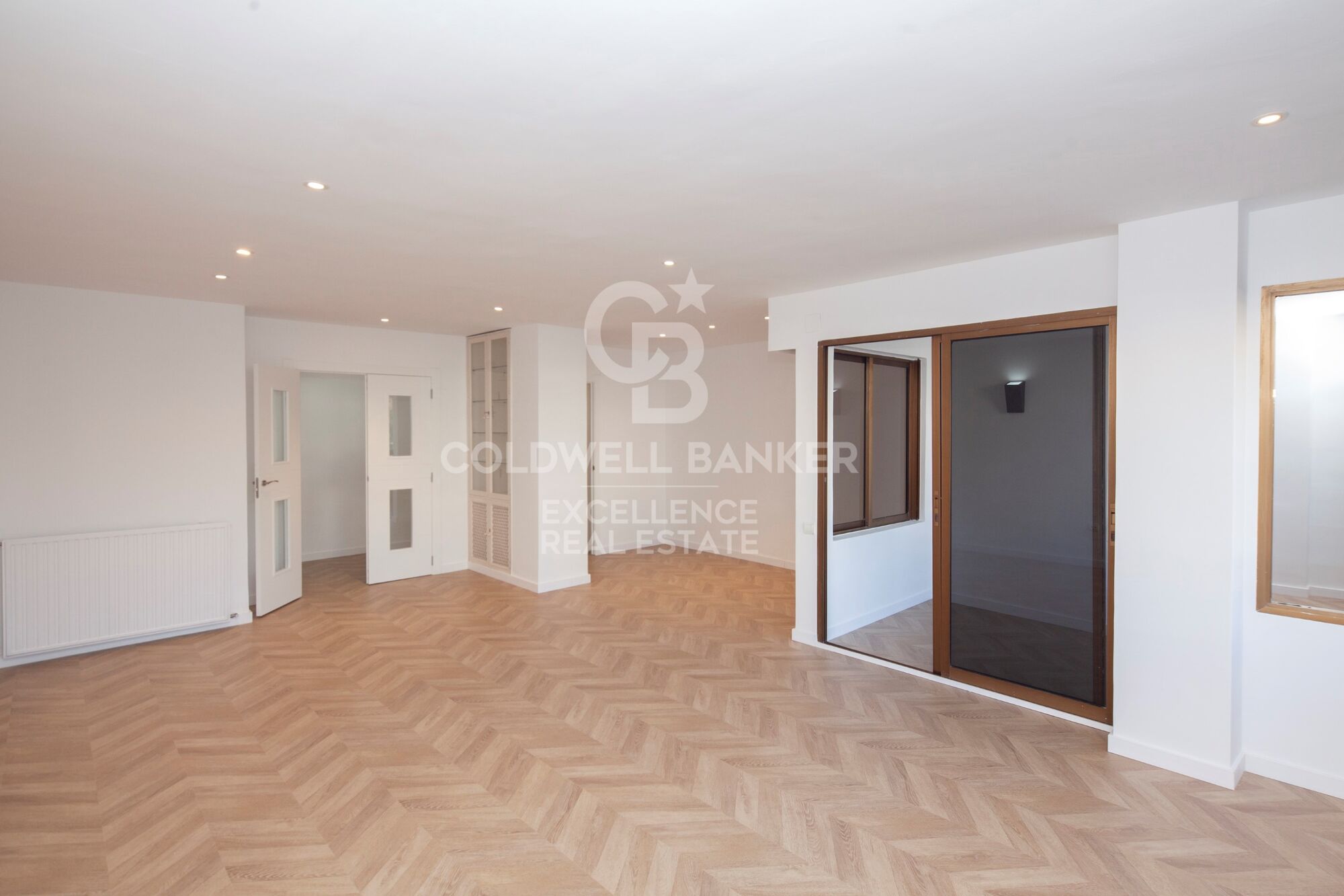 Spacious brand-new apartment with garage and views of the Turia in La Petxina