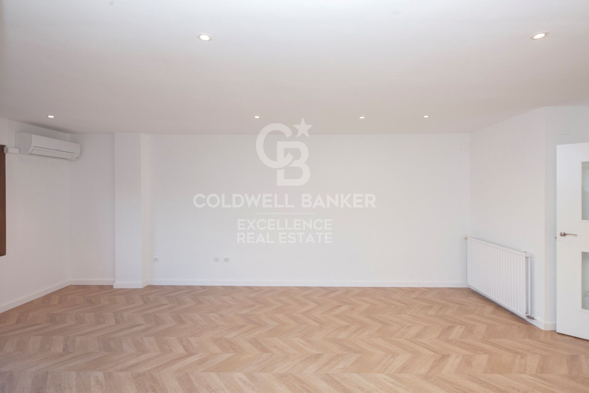 Spacious brand-new apartment with garage and views of the Turia in La Petxina