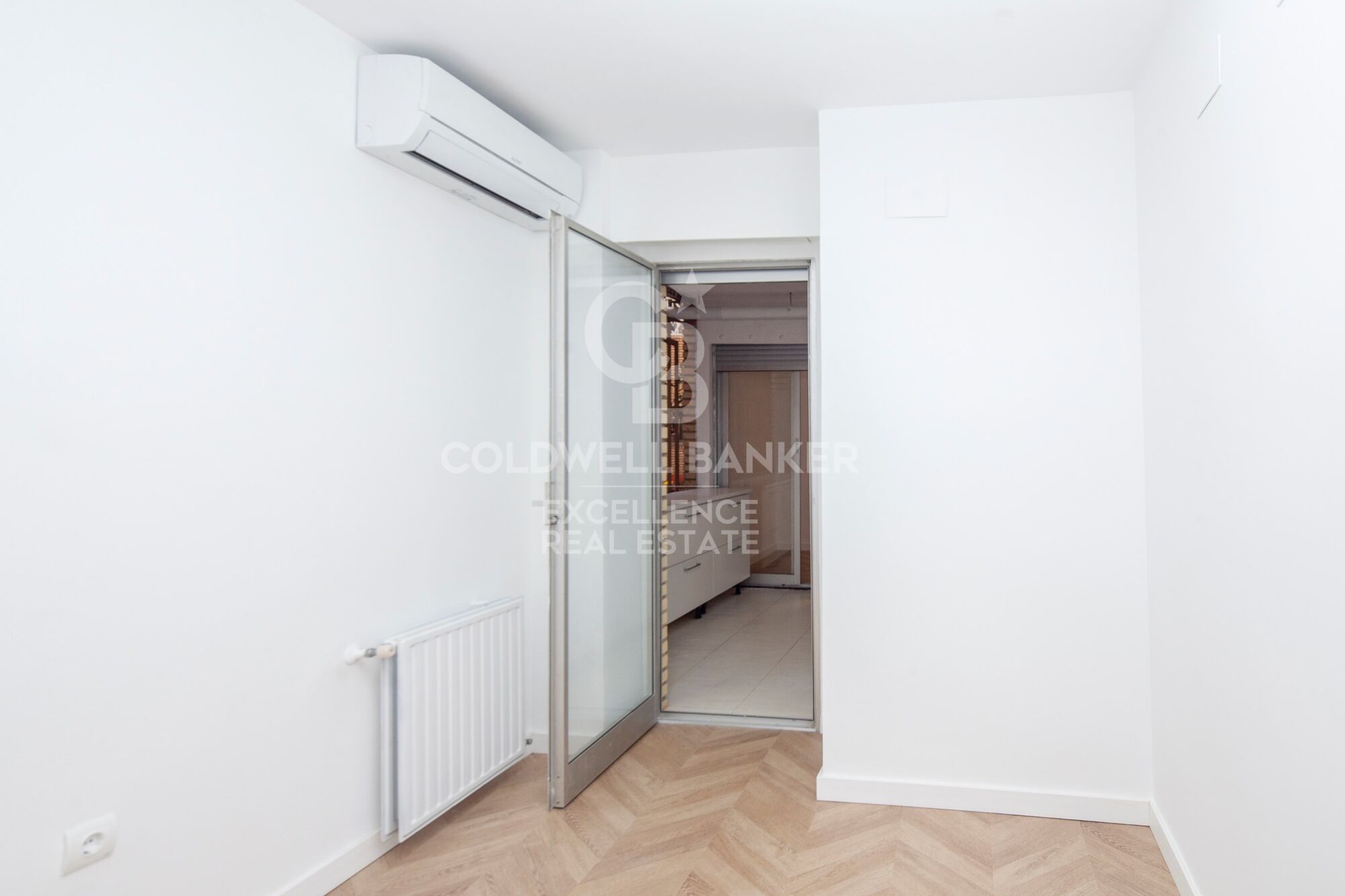 Spacious brand-new apartment with garage and views of the Turia in La Petxina