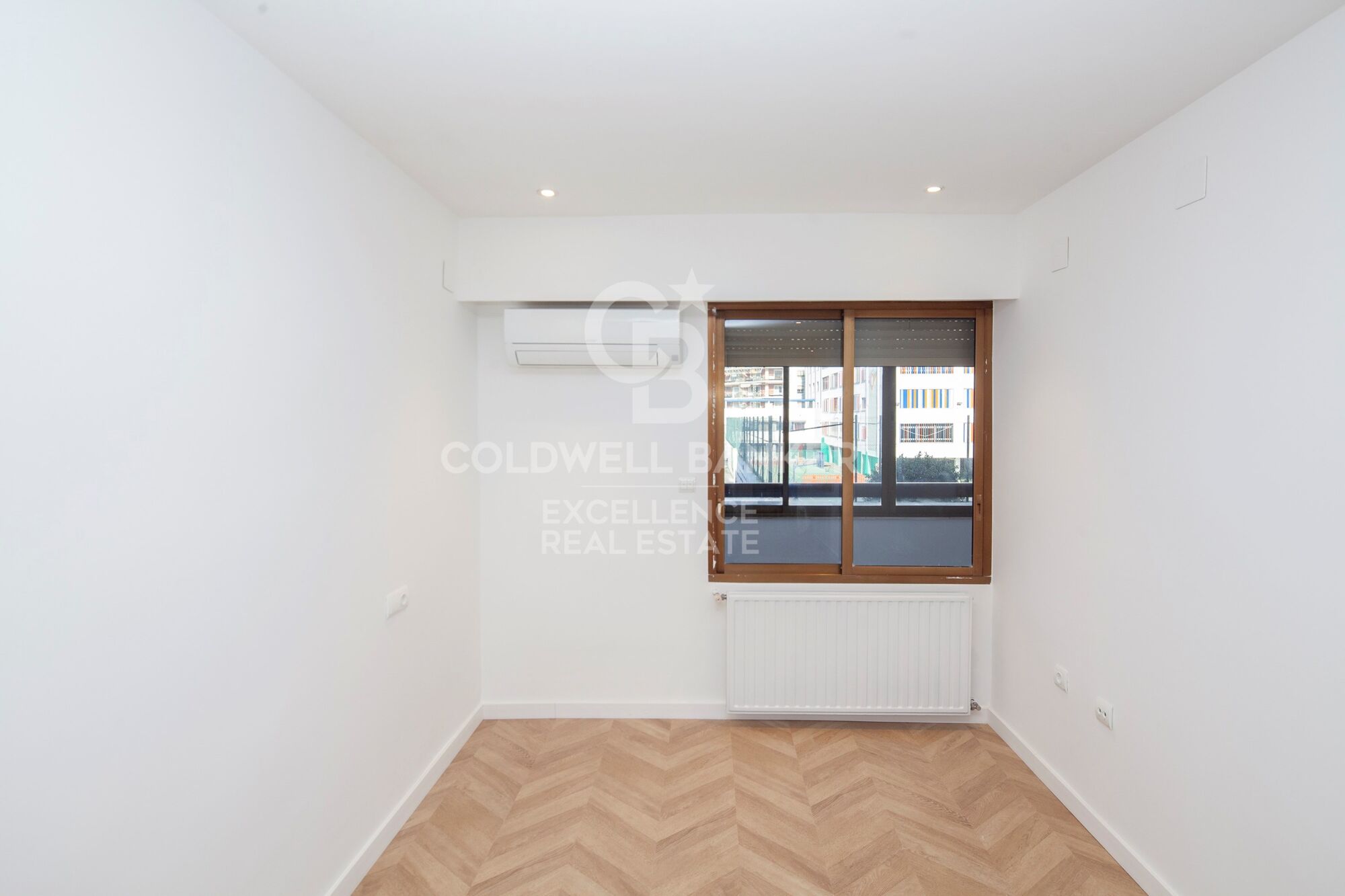 Spacious brand-new apartment with garage and views of the Turia in La Petxina