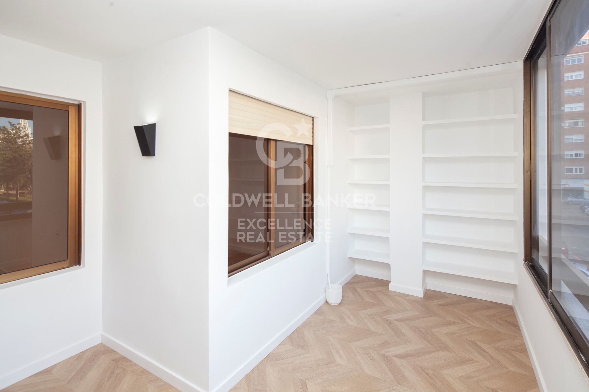 Spacious brand-new apartment with garage and views of the Turia in La Petxina